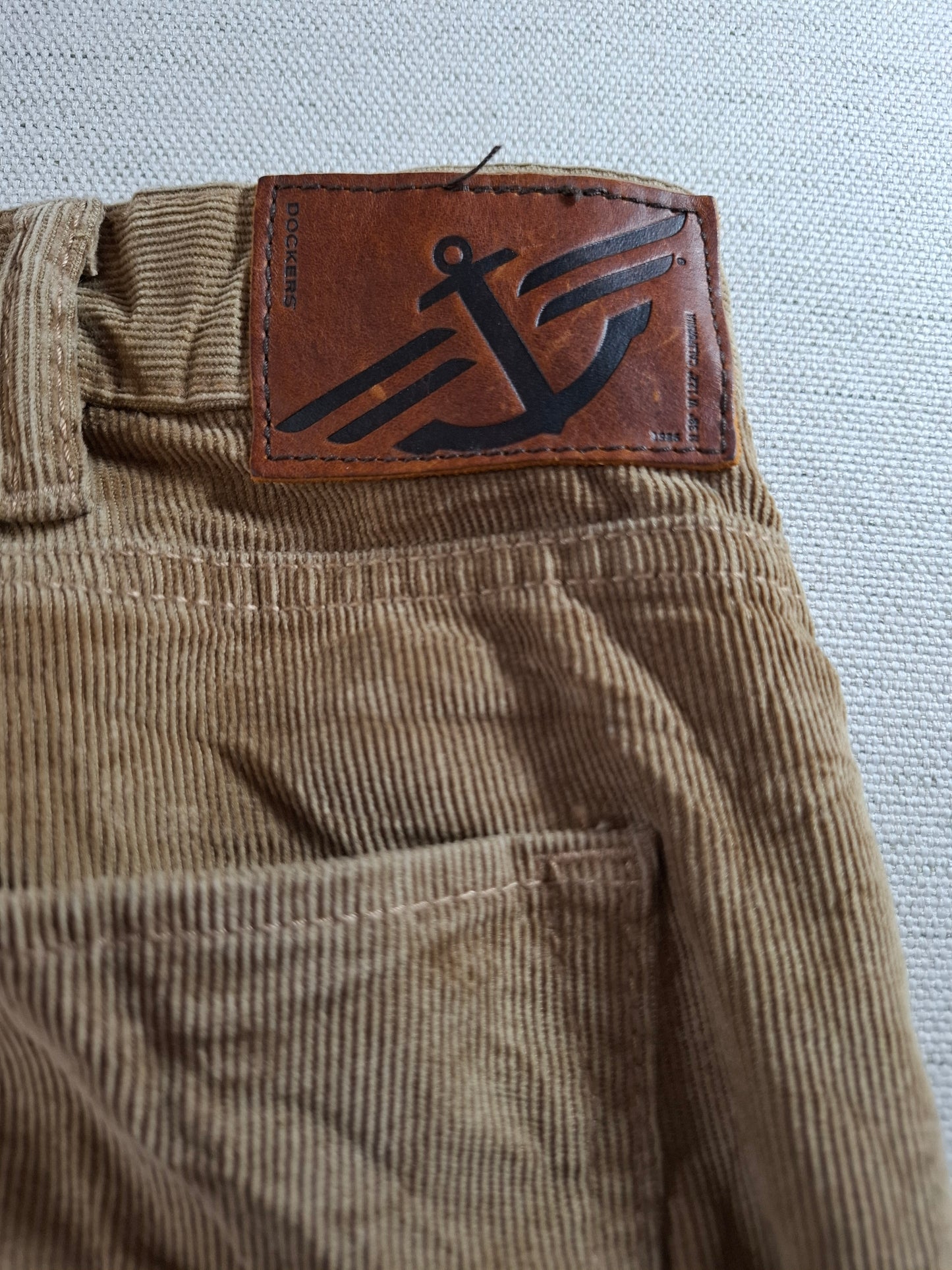 001388 Dockers Corduroy – Light Brown, Size 38/32