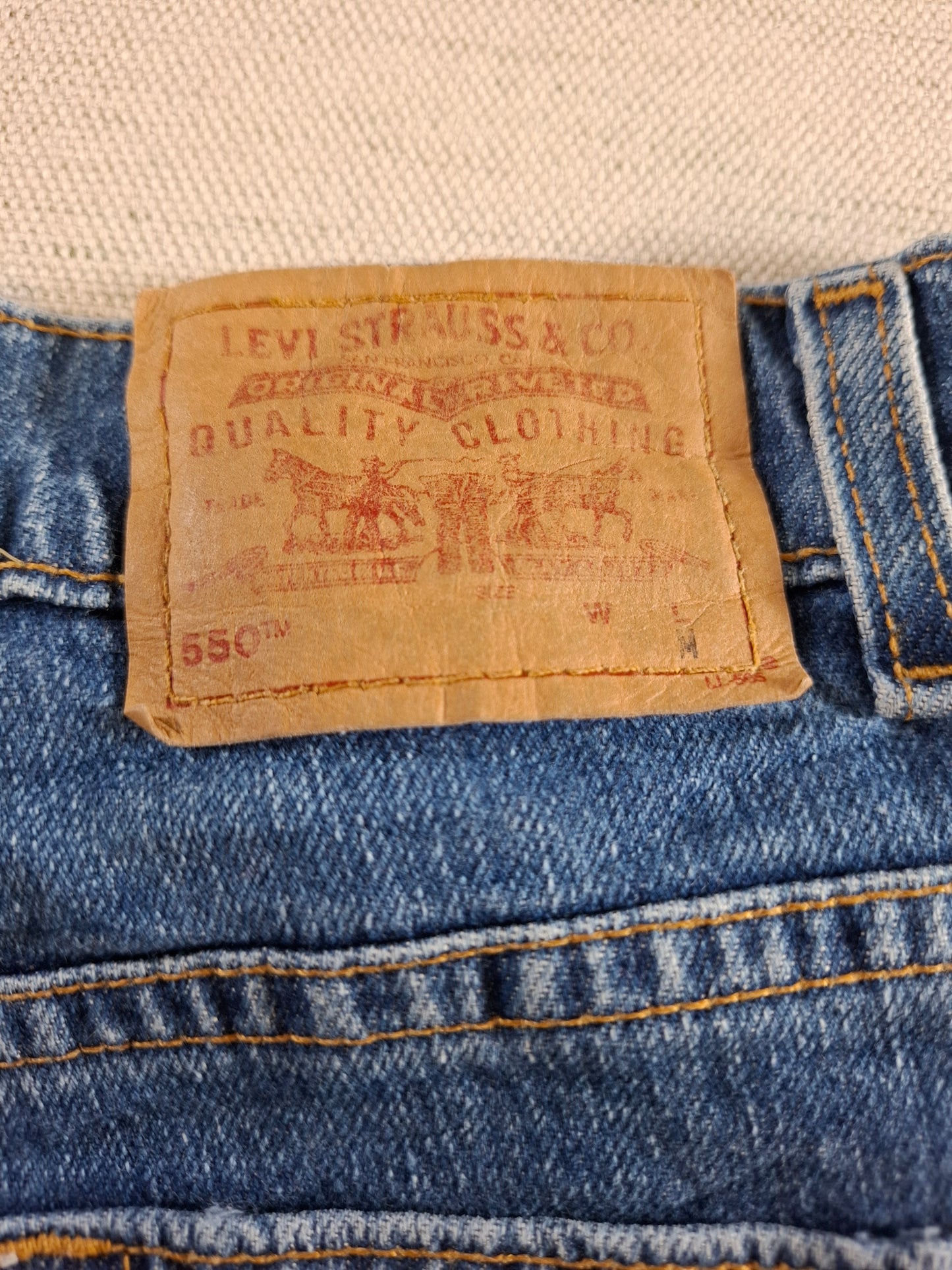 001397 – Levi's 550 Jeans – Navy, Size M