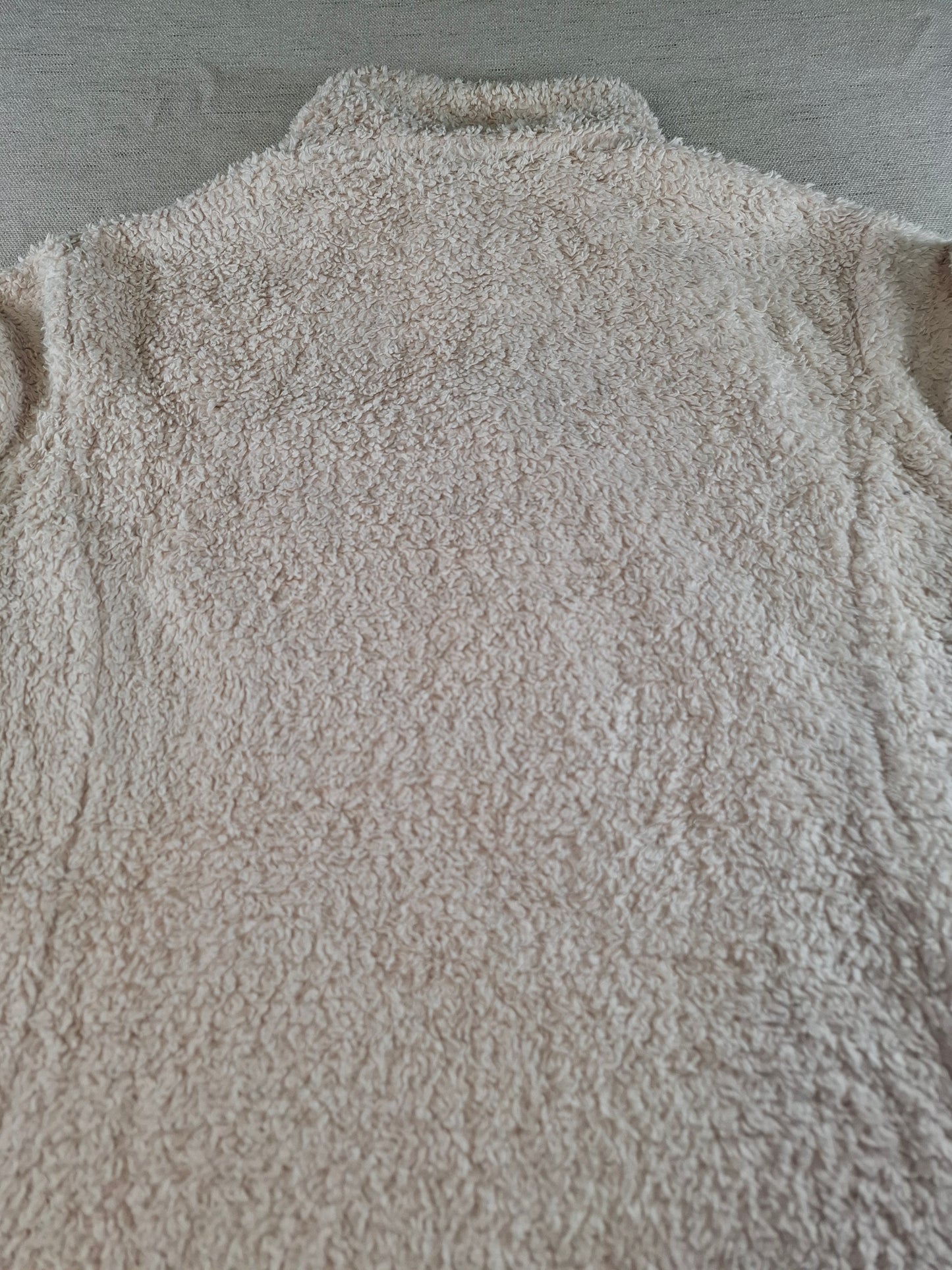 001541 – Patagonia Quarter-Zip Fleece – Cream, Size XL