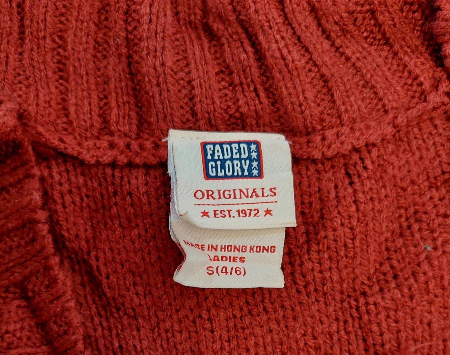 Faded Glory knitted sweater S red