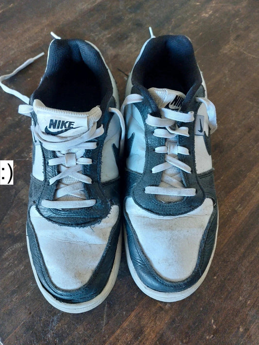 Nike sneakers maat 41