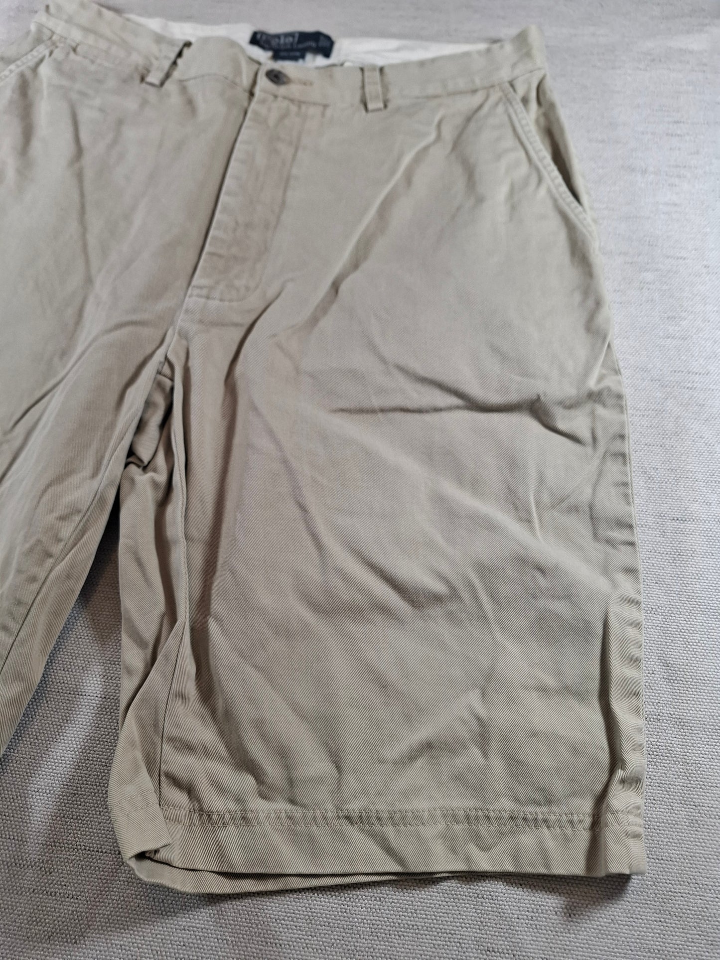 001174 Polo Ralph Lauren Shorts size 32 Khaki