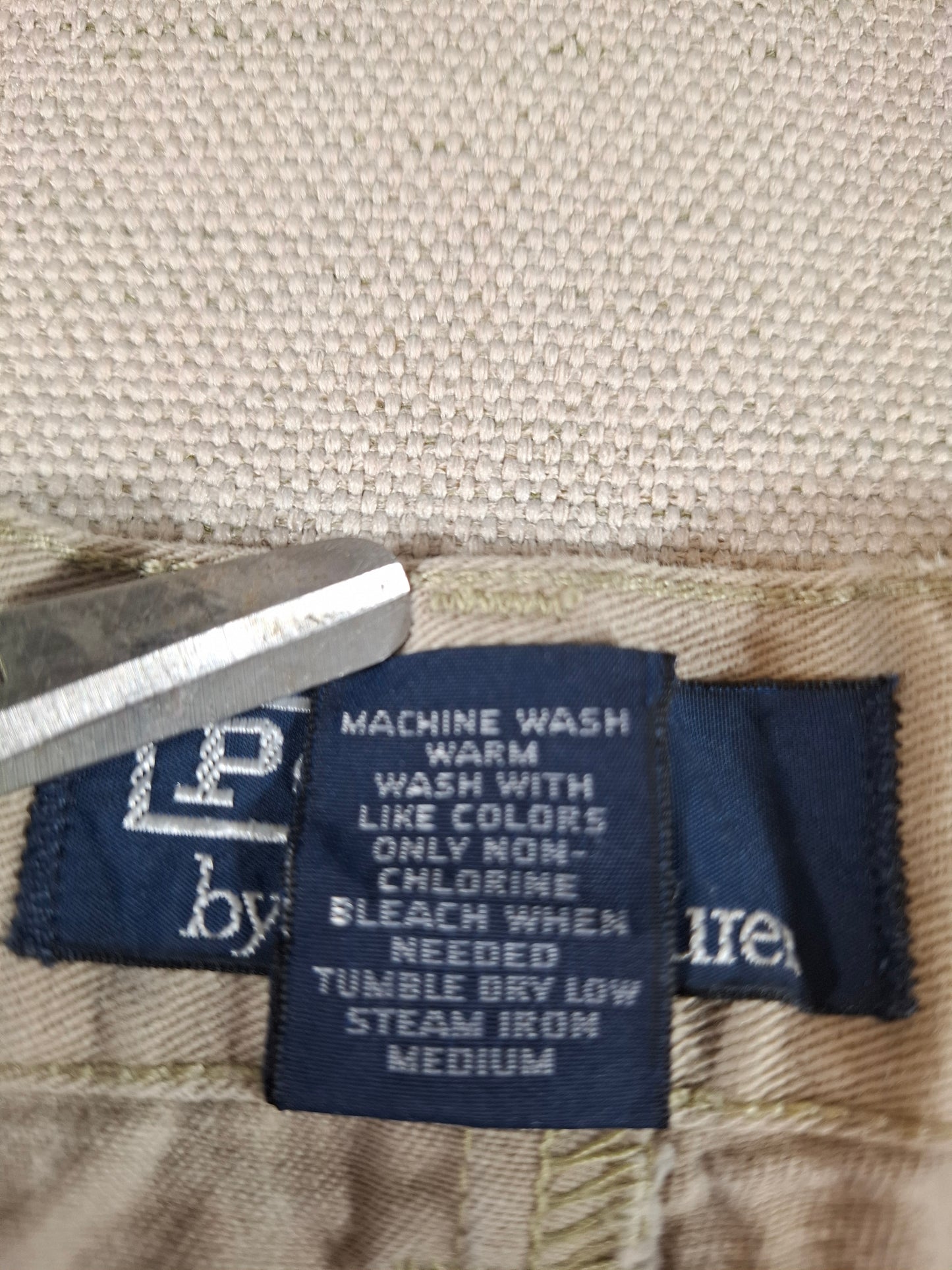 001177 Polo Ralph Lauren Shorts size 34 Khaki
