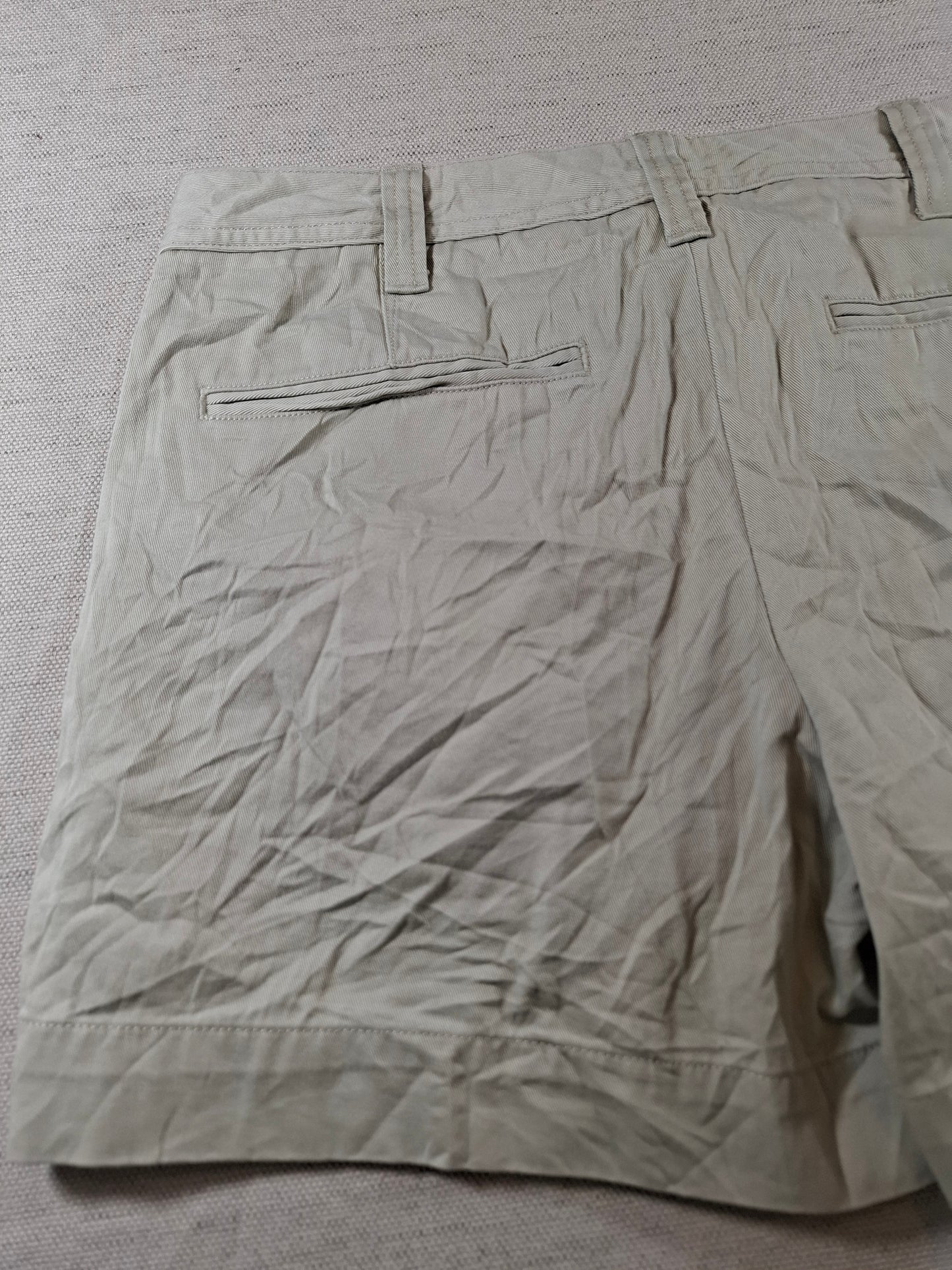 001178 Ralph Lauren Shorts size 6 Khaki