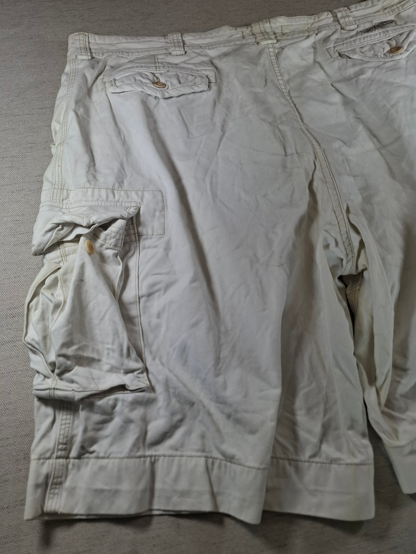 001187 Polo Ralph Lauren Shorts size 44B White/ Beige