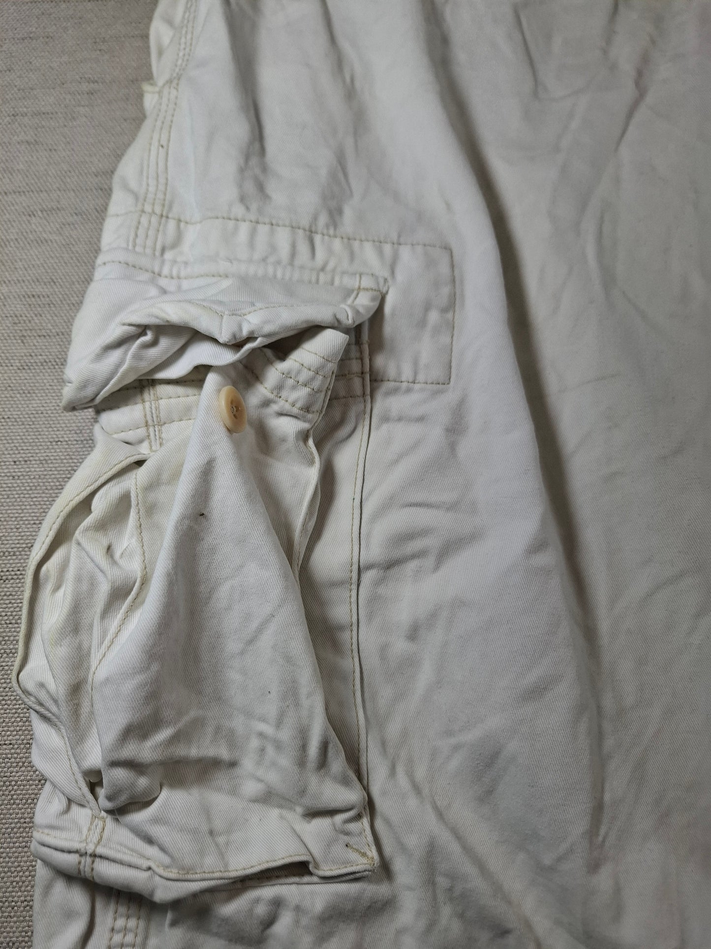 001187 Polo Ralph Lauren Shorts size 44B White/ Beige