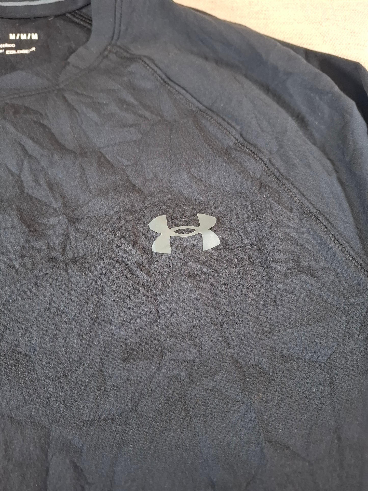 001189 Under Armour Longsleeve t-shirt size M Black