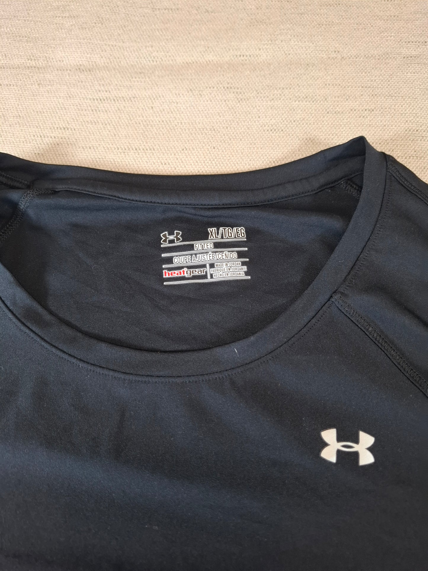 001191 Under Armour Longsleeve t-shirt size XL Black