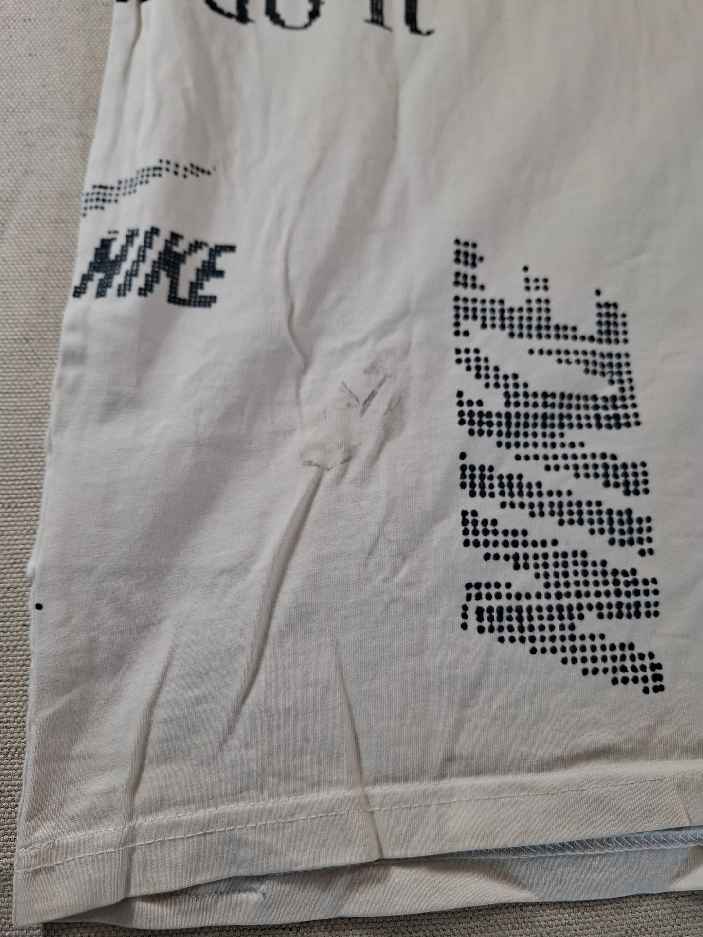 001193 Nike t-shirt size L White/ Orange/ Black