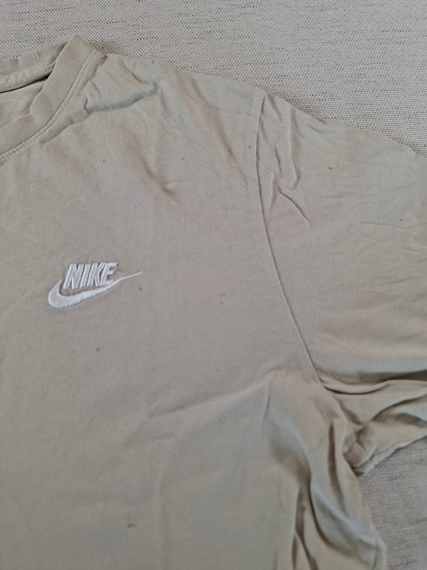 001194 Nike t-shirt size M Khaki