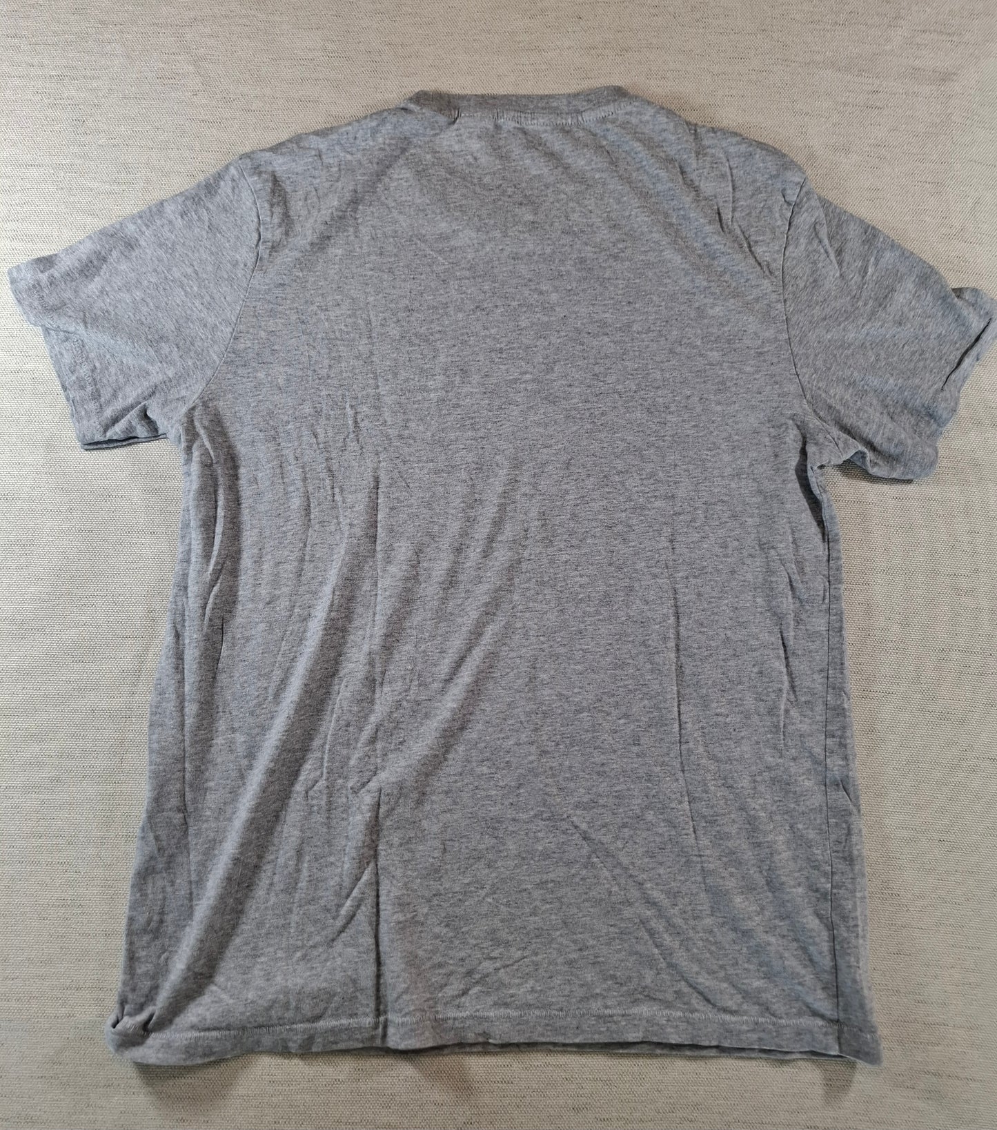 001196 Levi's t-shirt size M Grey