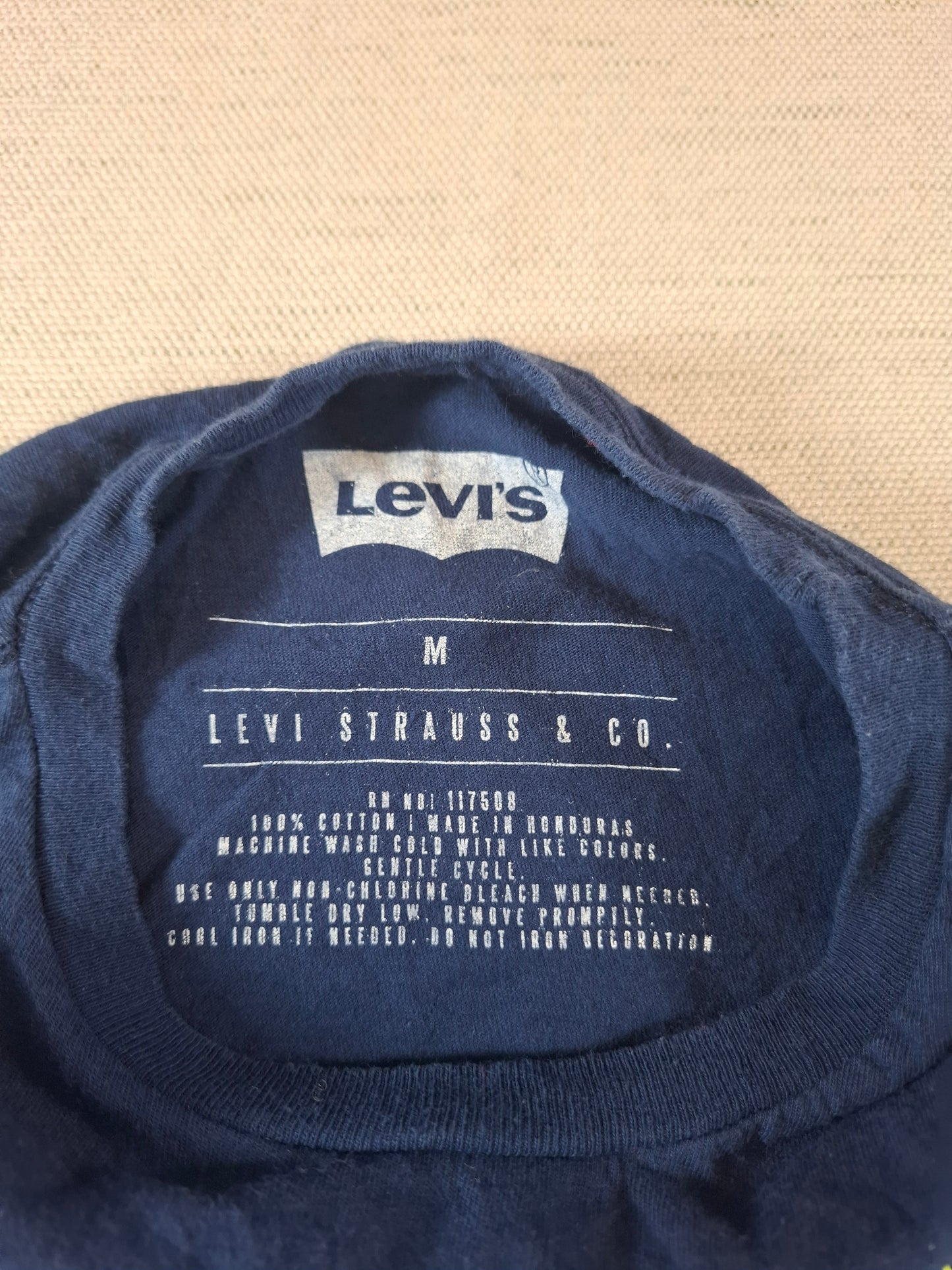 001197 Levi's t-shirt size M Blue