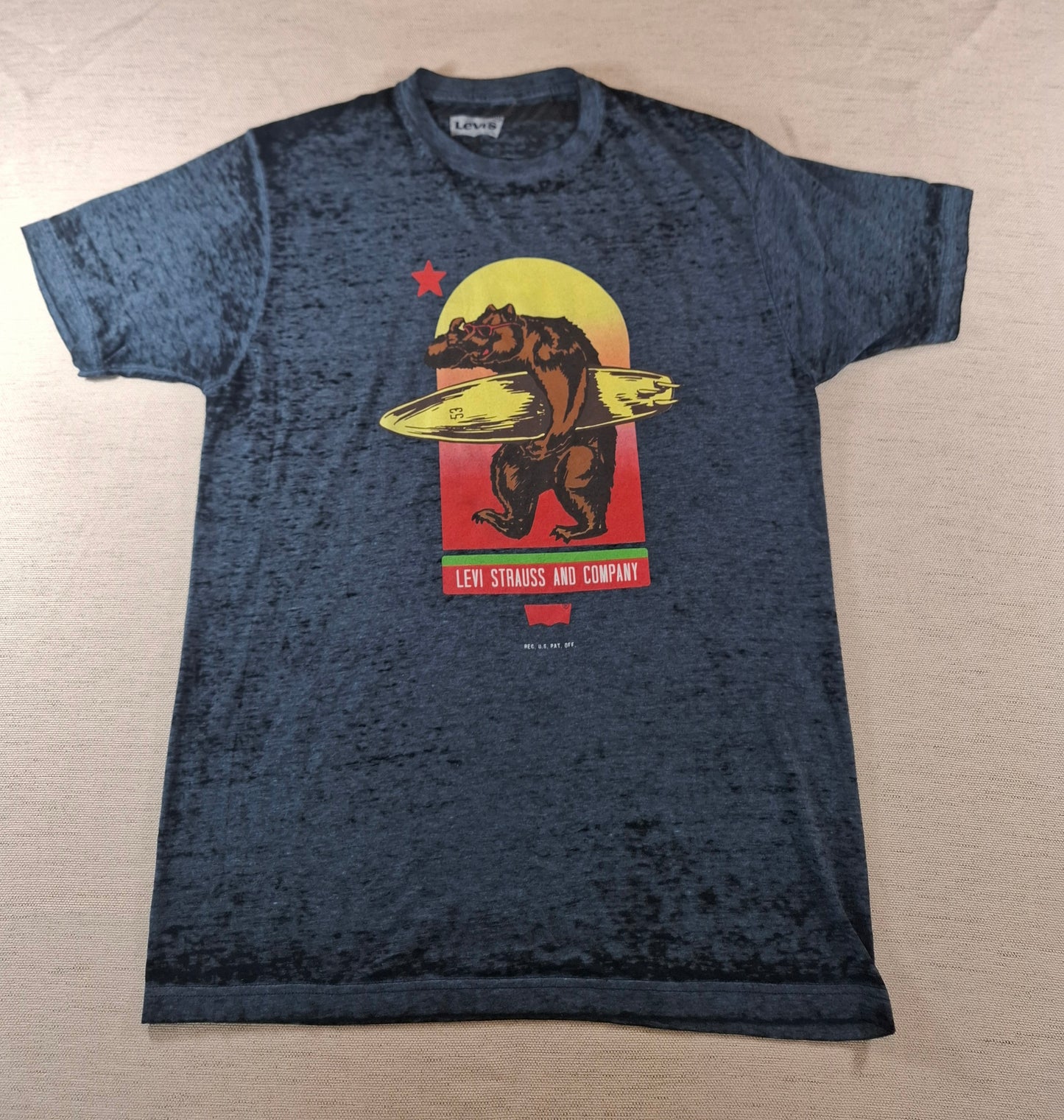 001198 Levi's t-shirt size M Navy blue