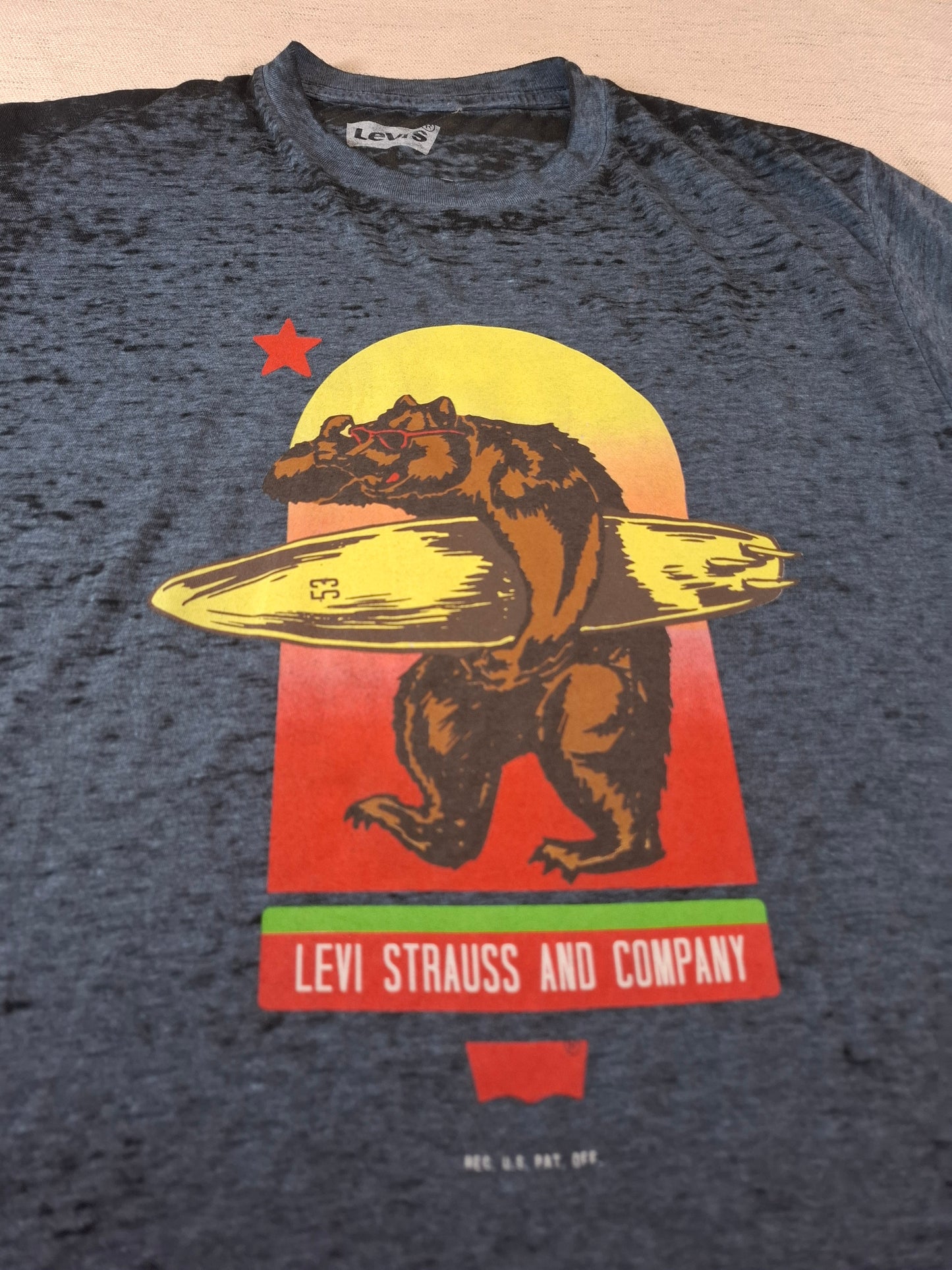 001198 Levi's t-shirt size M Navy blue