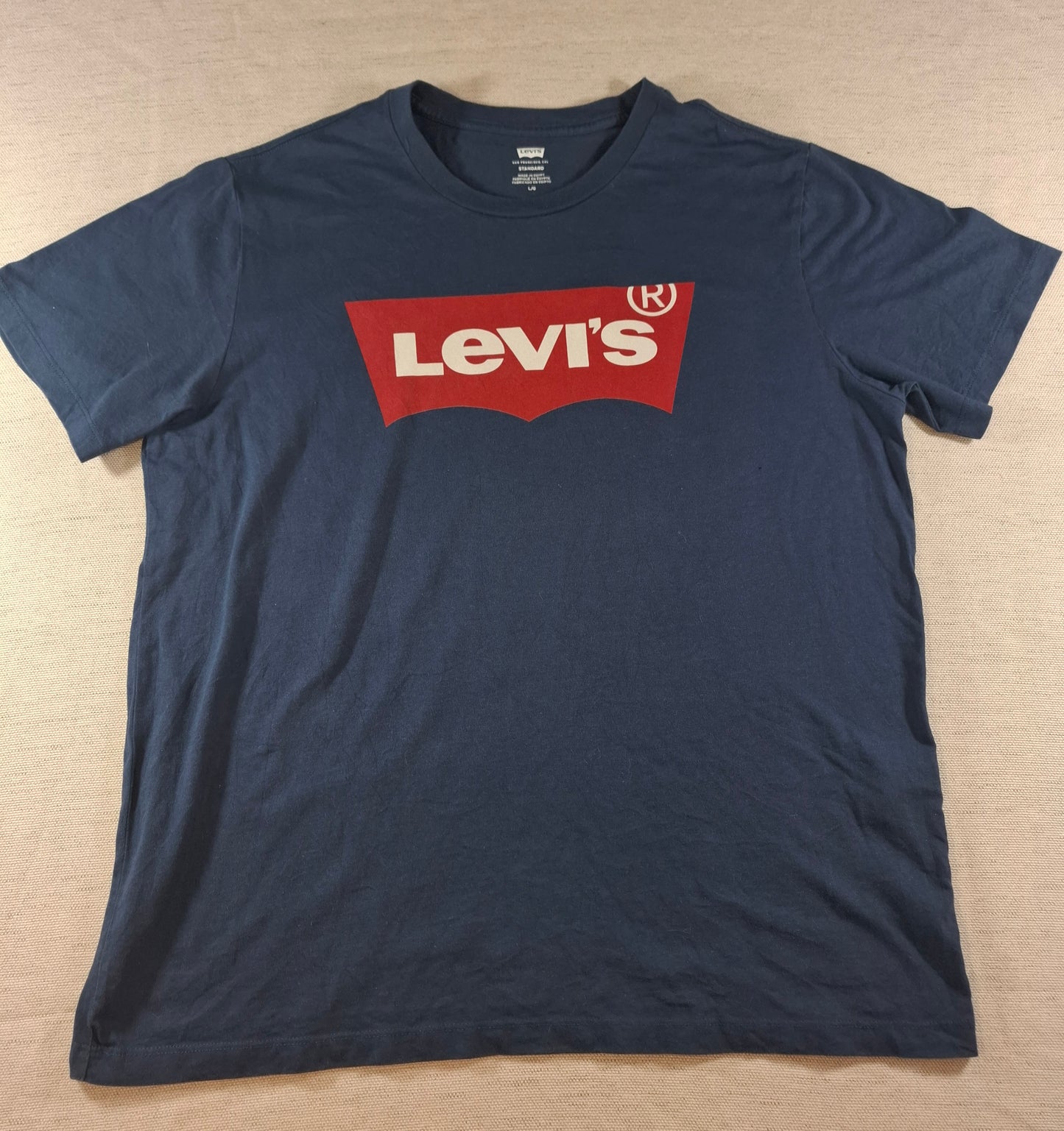 001200 Levi's t-shirt size L Blue/ Red