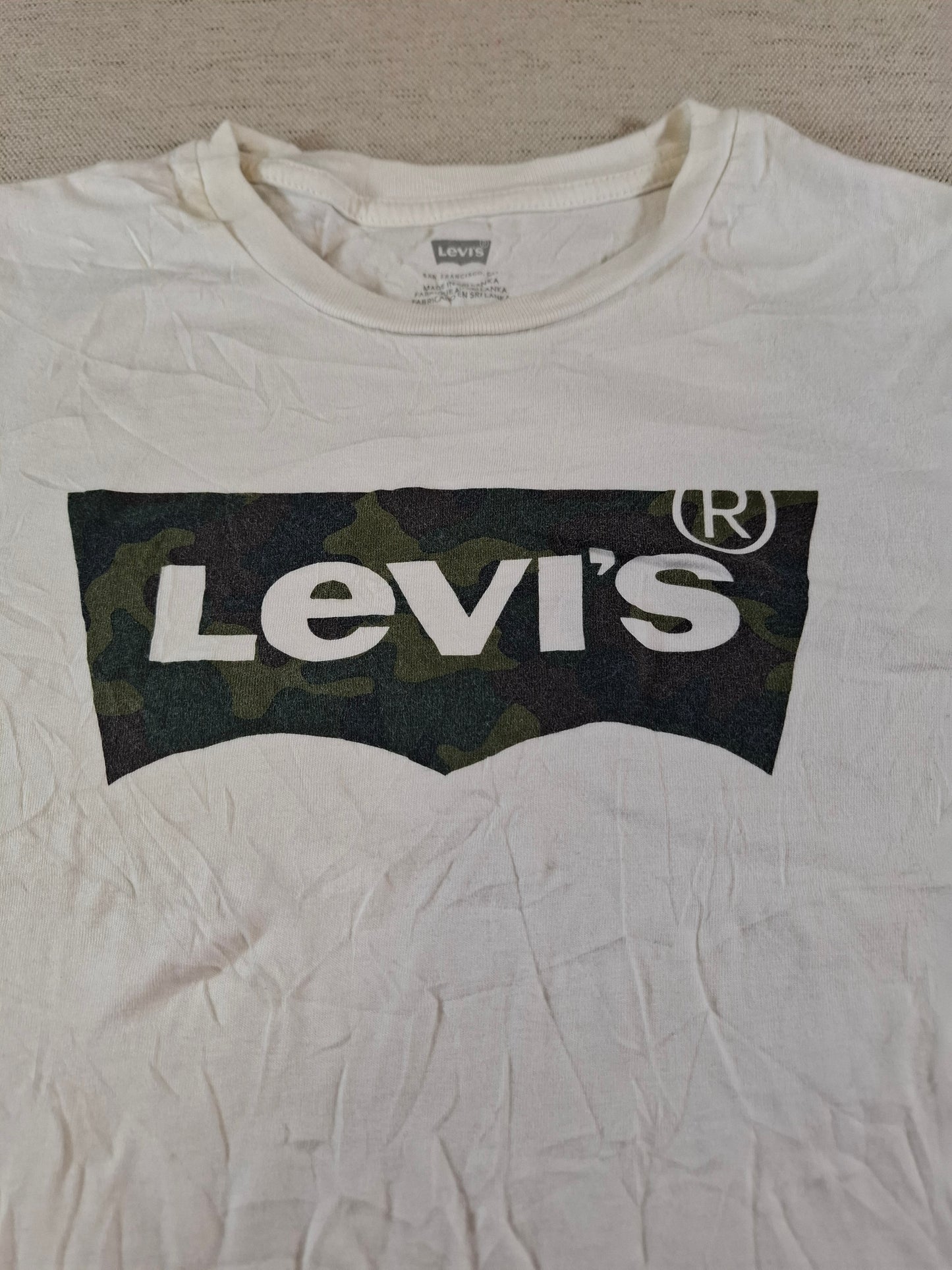 001201 Levi's t-shirt size M White