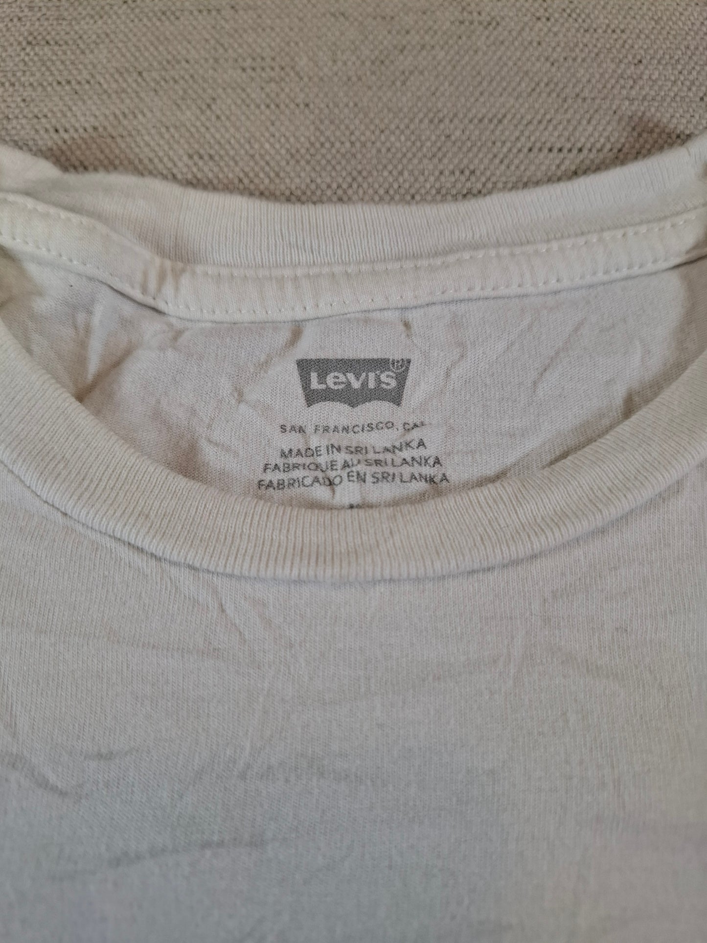 001201 Levi's t-shirt size M White