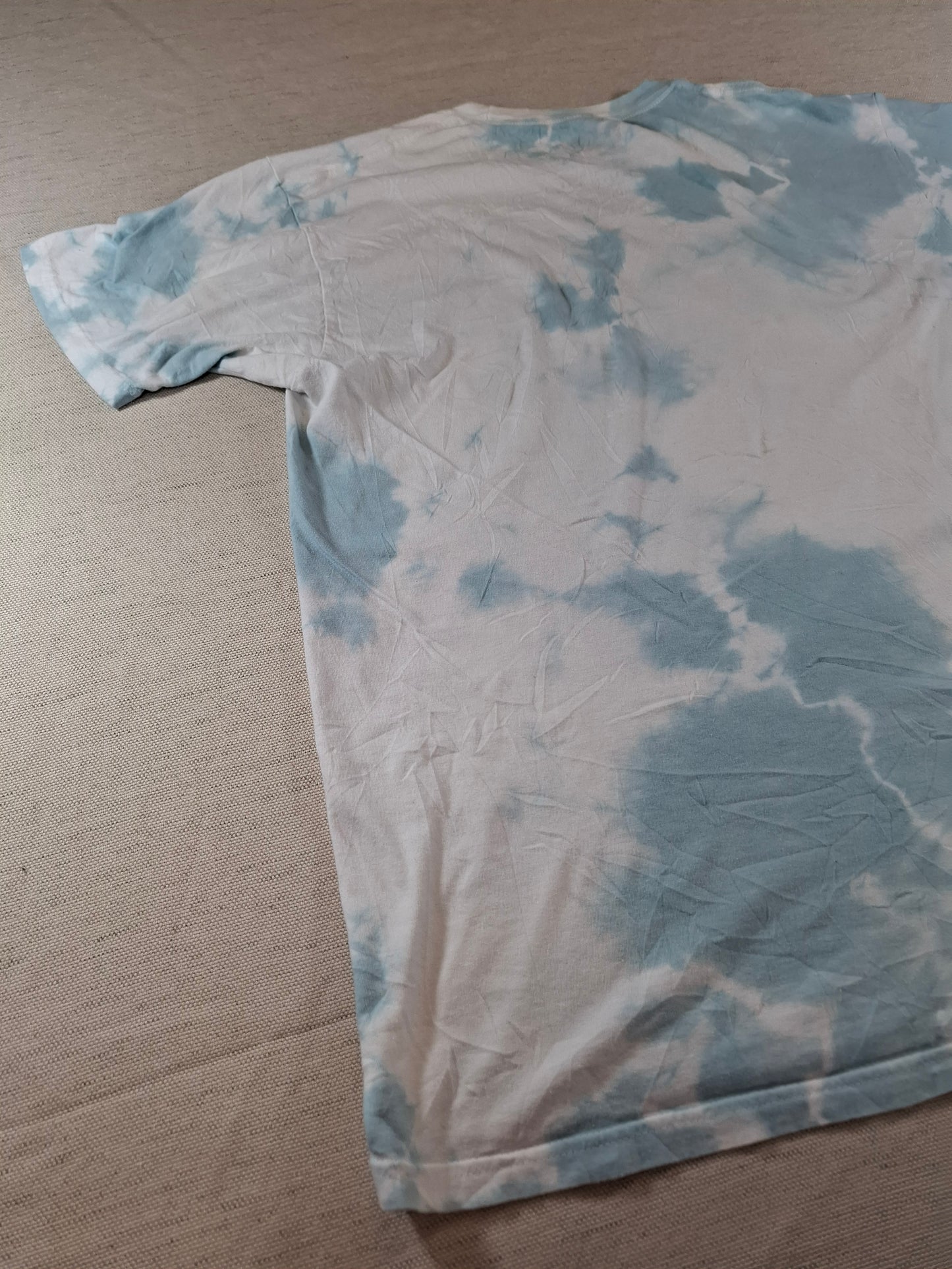 001202 Levi's t-shirt size L White/ Light blue
