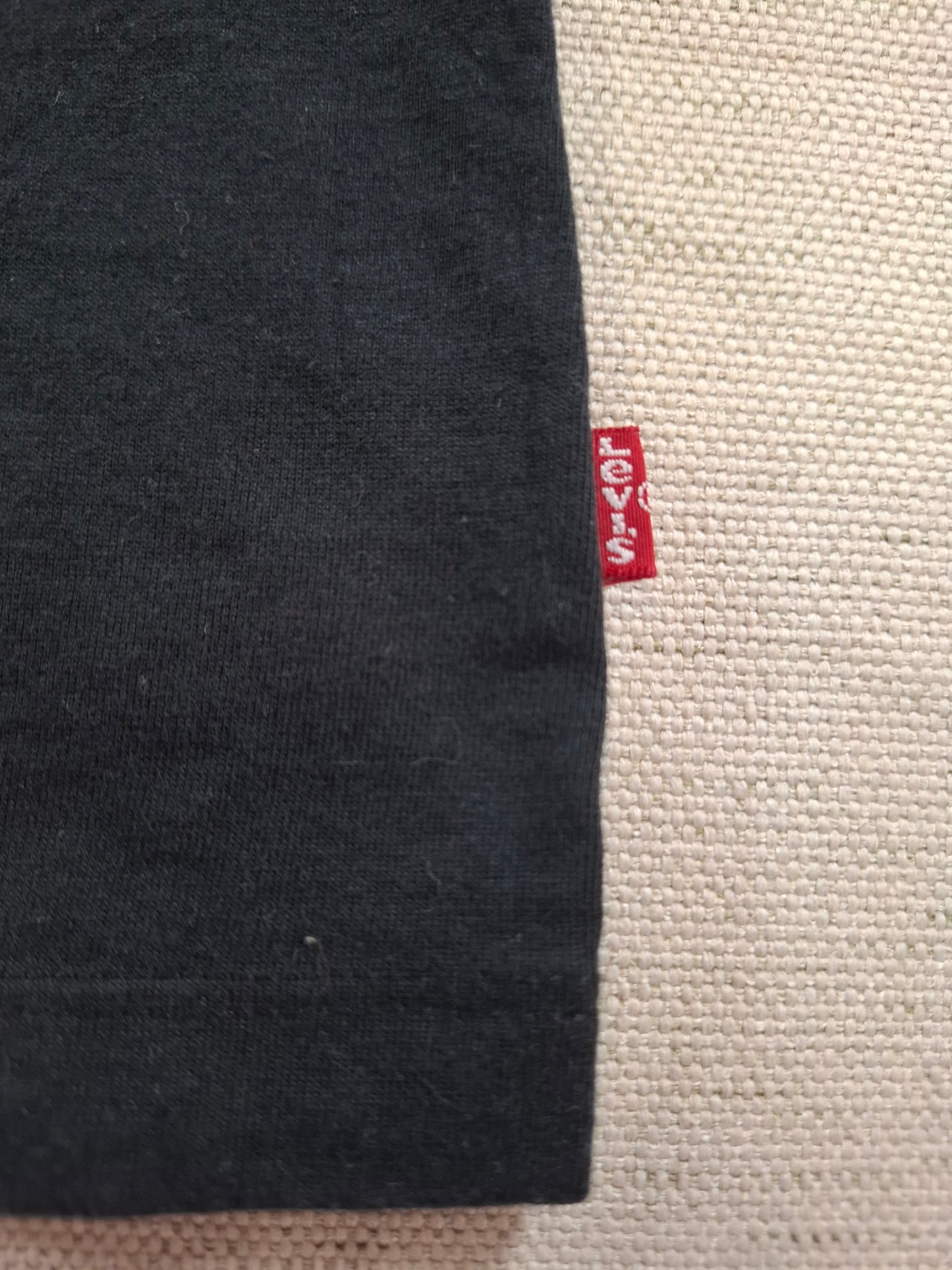 001203 Levi's t-shirt size M Black