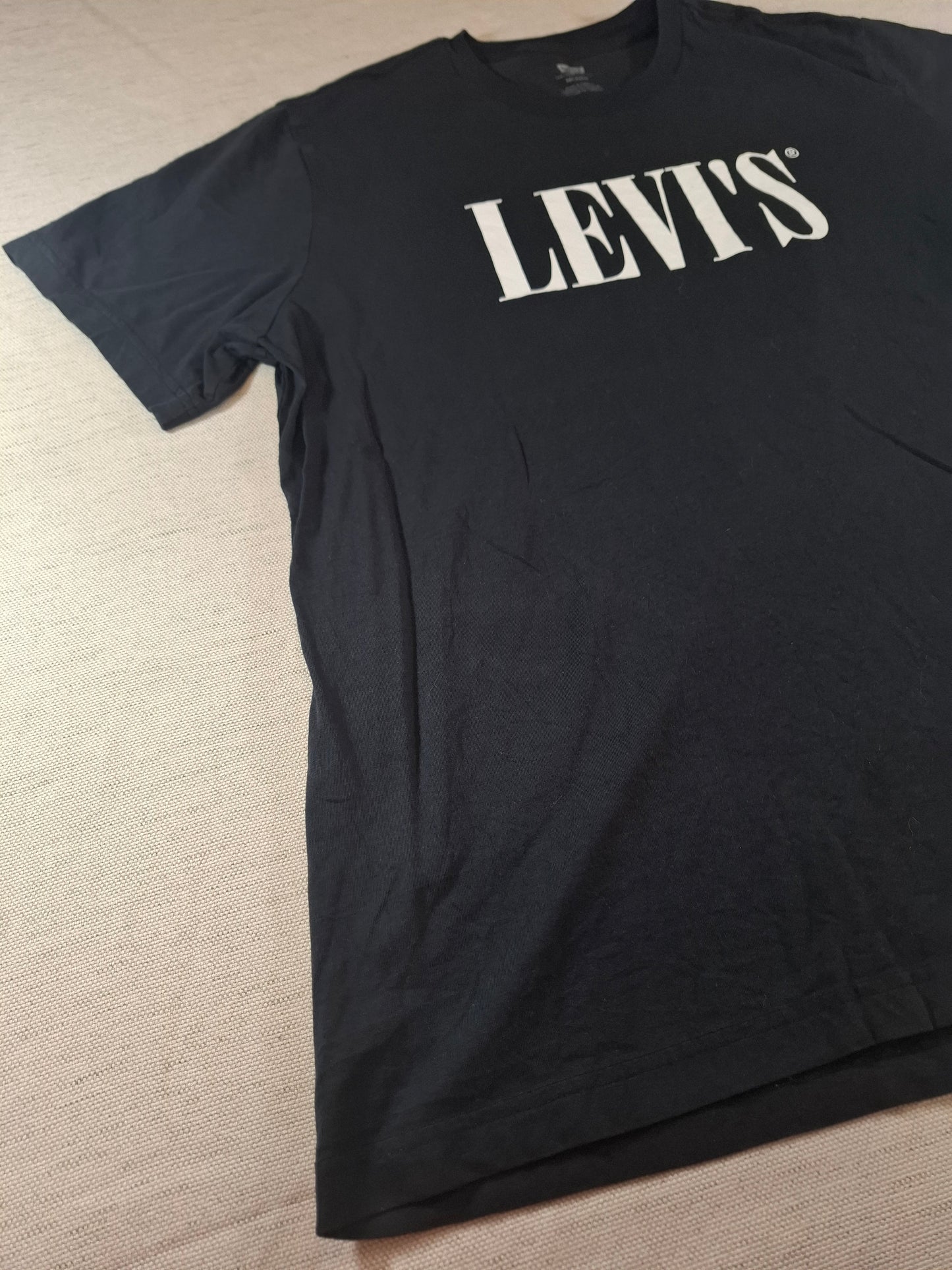 001204 Levi's t-shirt size L Black