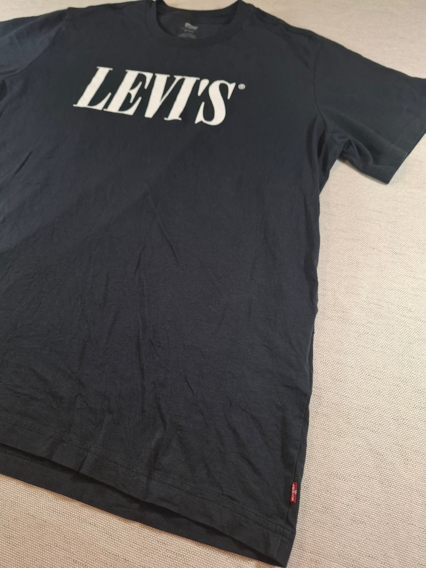 001204 Levi's t-shirt size L Black