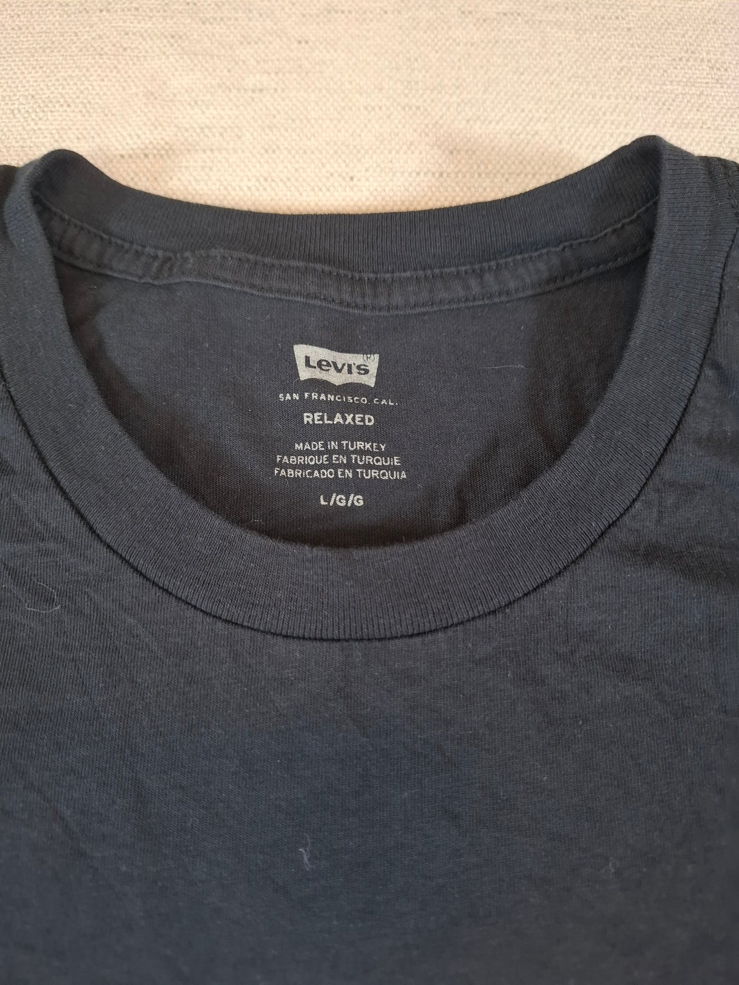 001204 Levi's t-shirt size L Black
