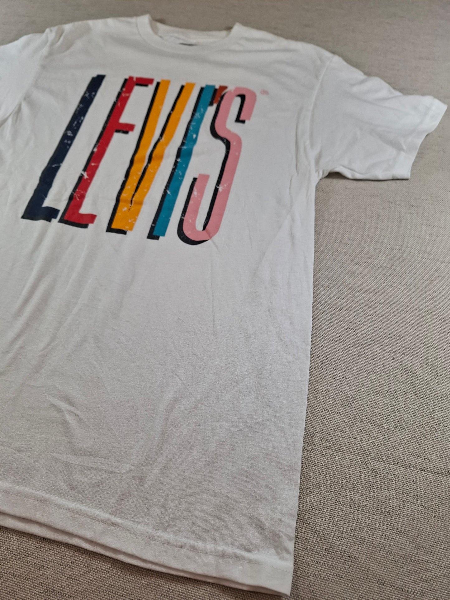 001205 Levi's t-shirt size M White
