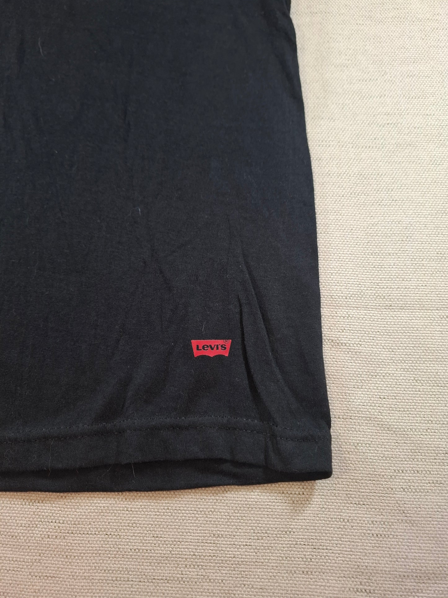 001206 Levi's t-shirt size M Black