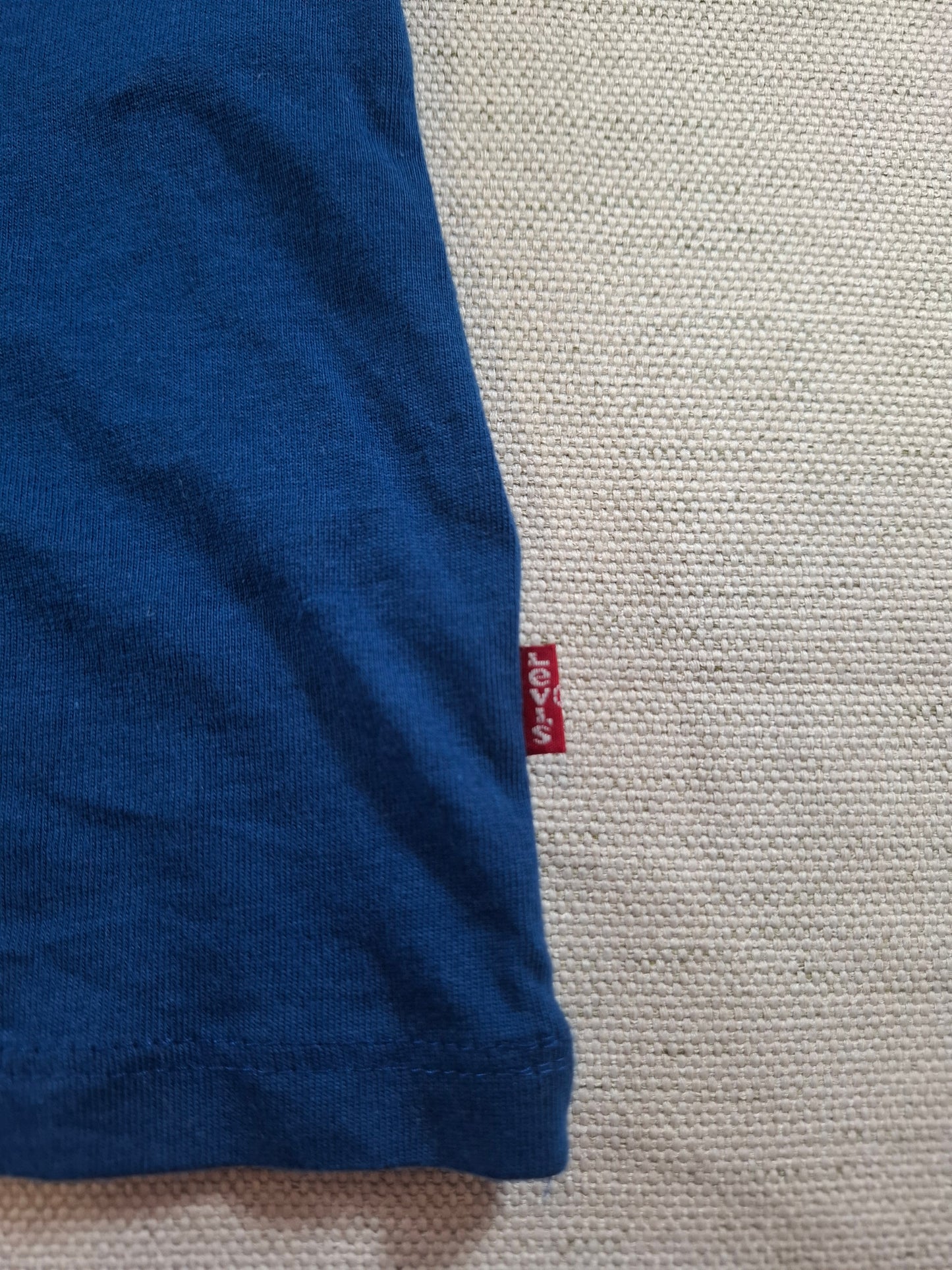 001207 Levi's t-shirt size M Blue