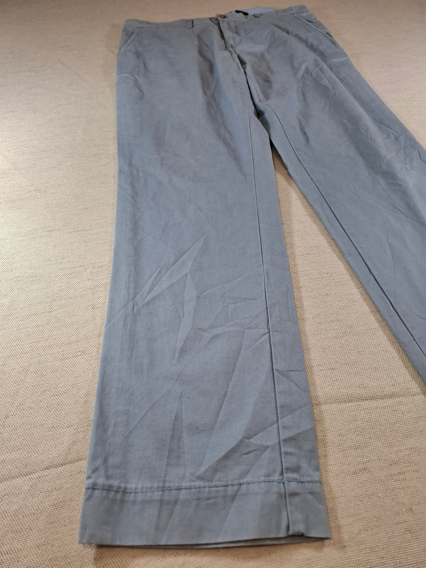 001208 Tommy Hilfiger Chino size 34/32 Light blue