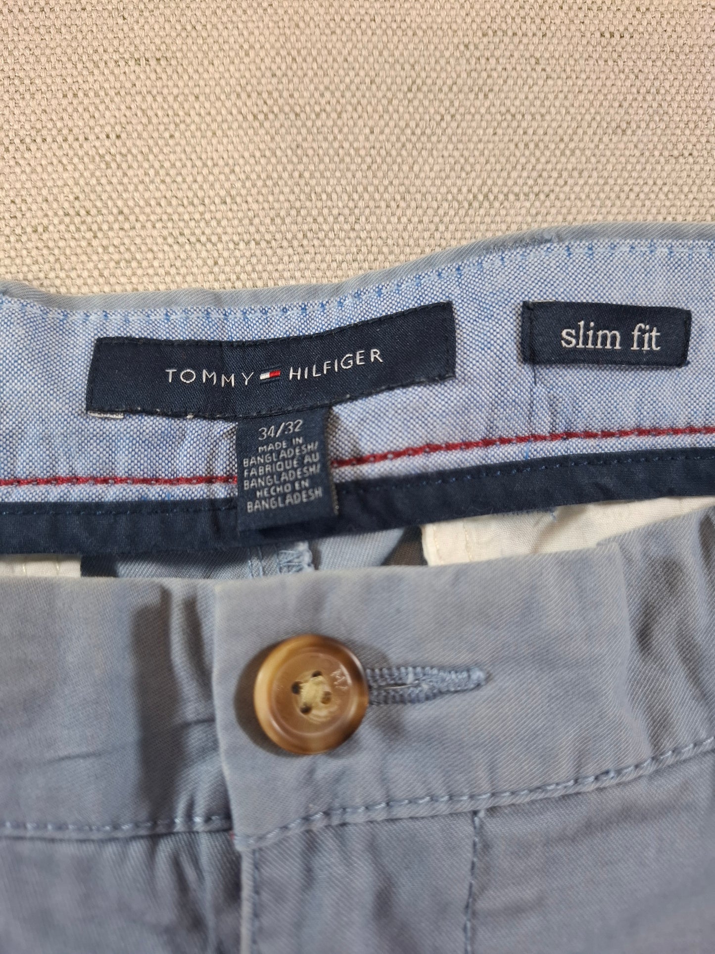 001208 Tommy Hilfiger Chino size 34/32 Light blue