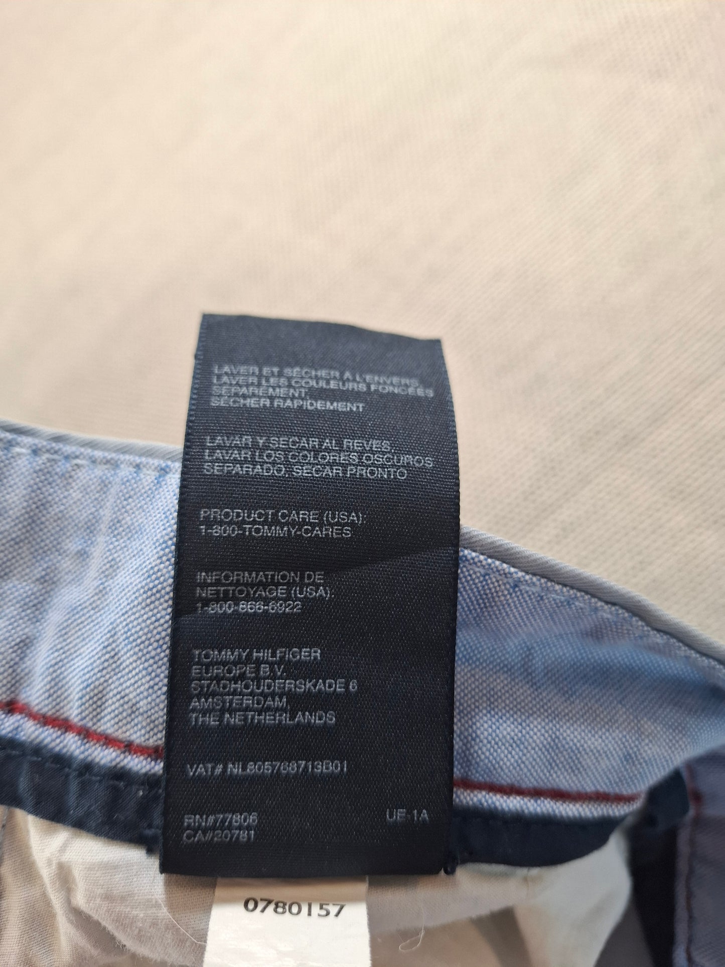 001208 Tommy Hilfiger Chino size 34/32 Light blue