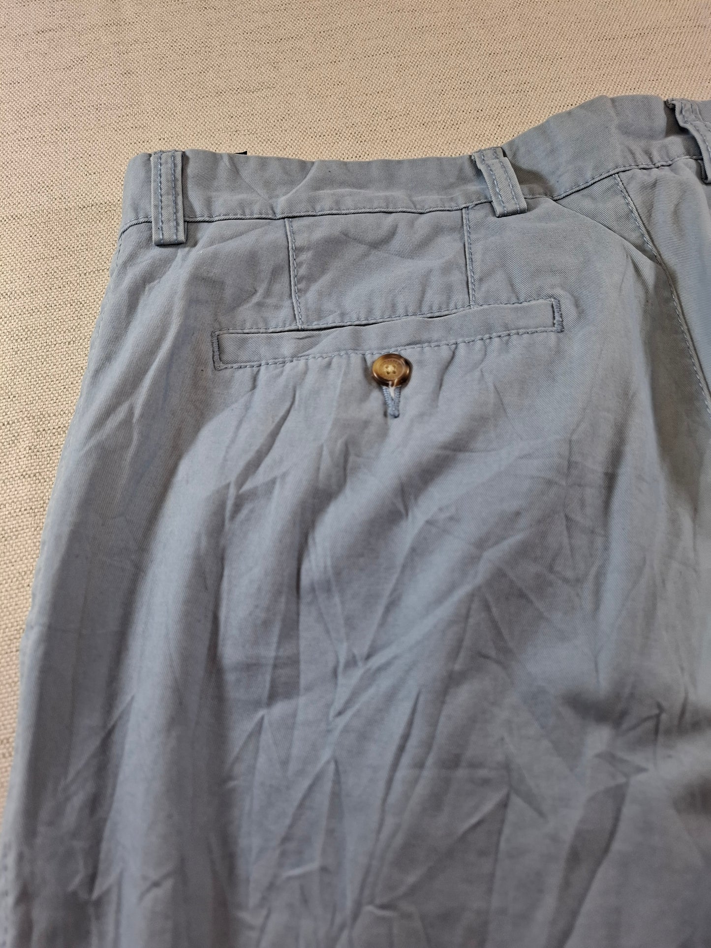 001208 Tommy Hilfiger Chino size 34/32 Light blue