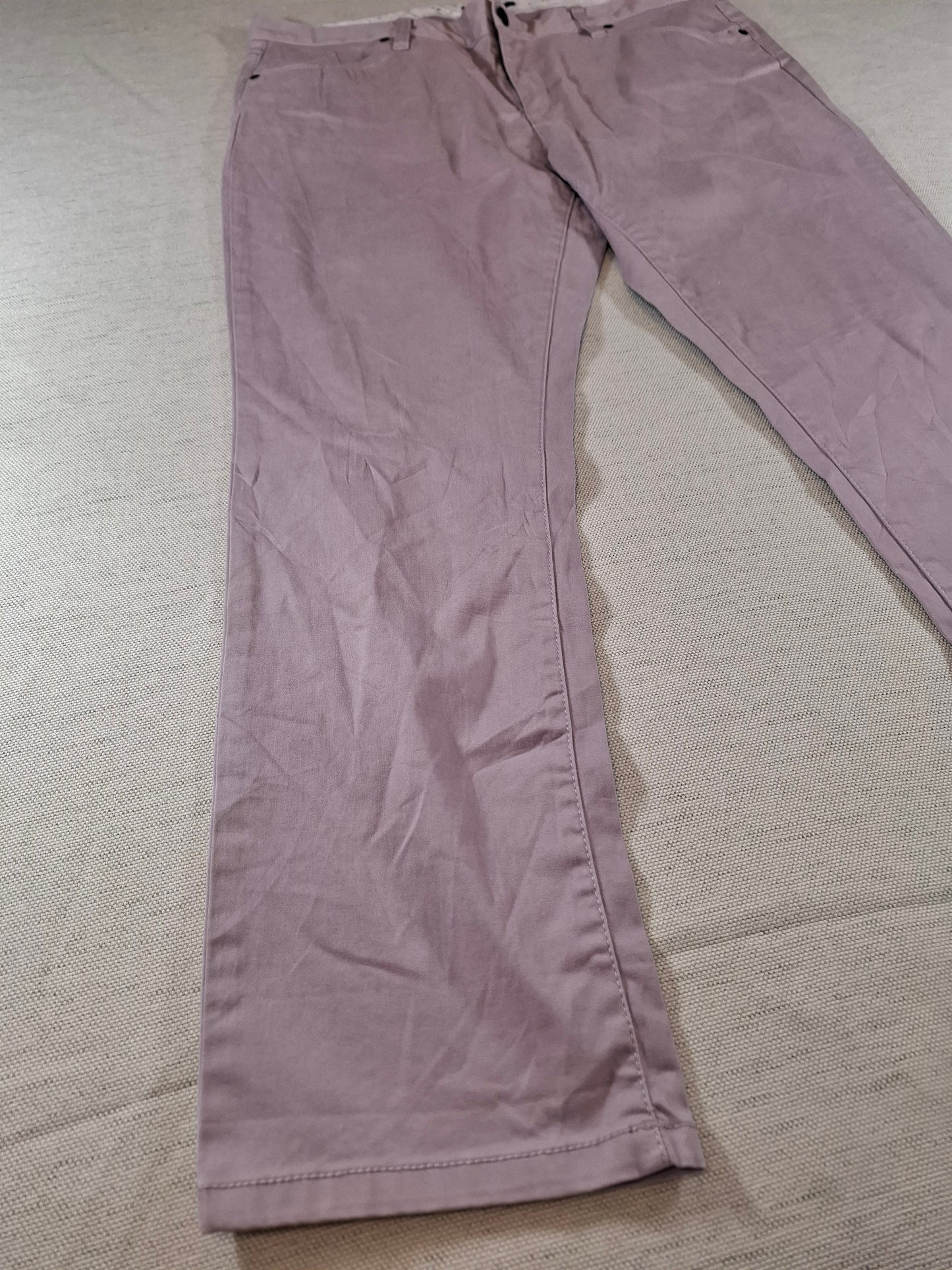 001209 Tommy Hilfiger Chino size 12 Pink