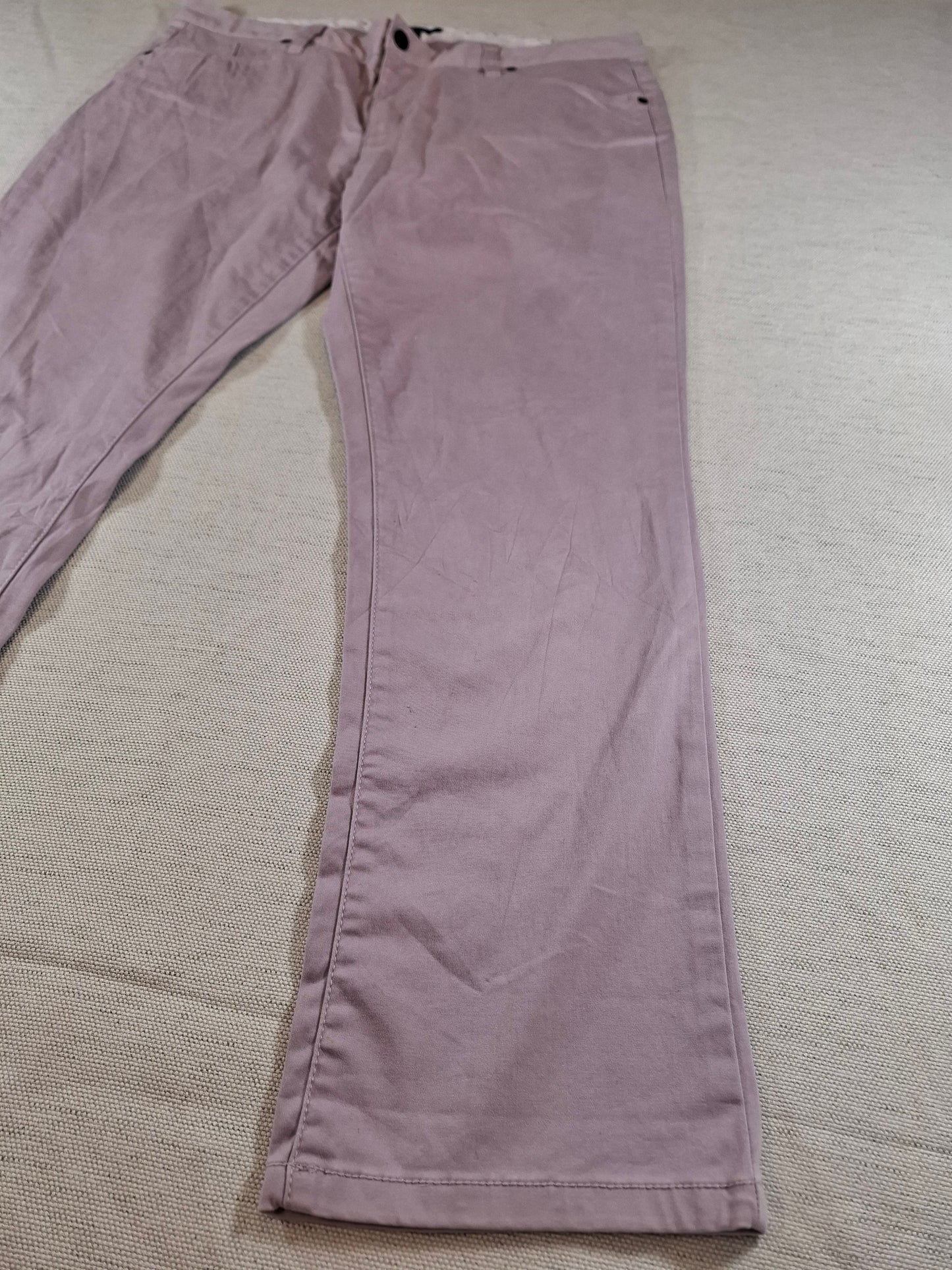 001209 Tommy Hilfiger Chino size 12 Pink
