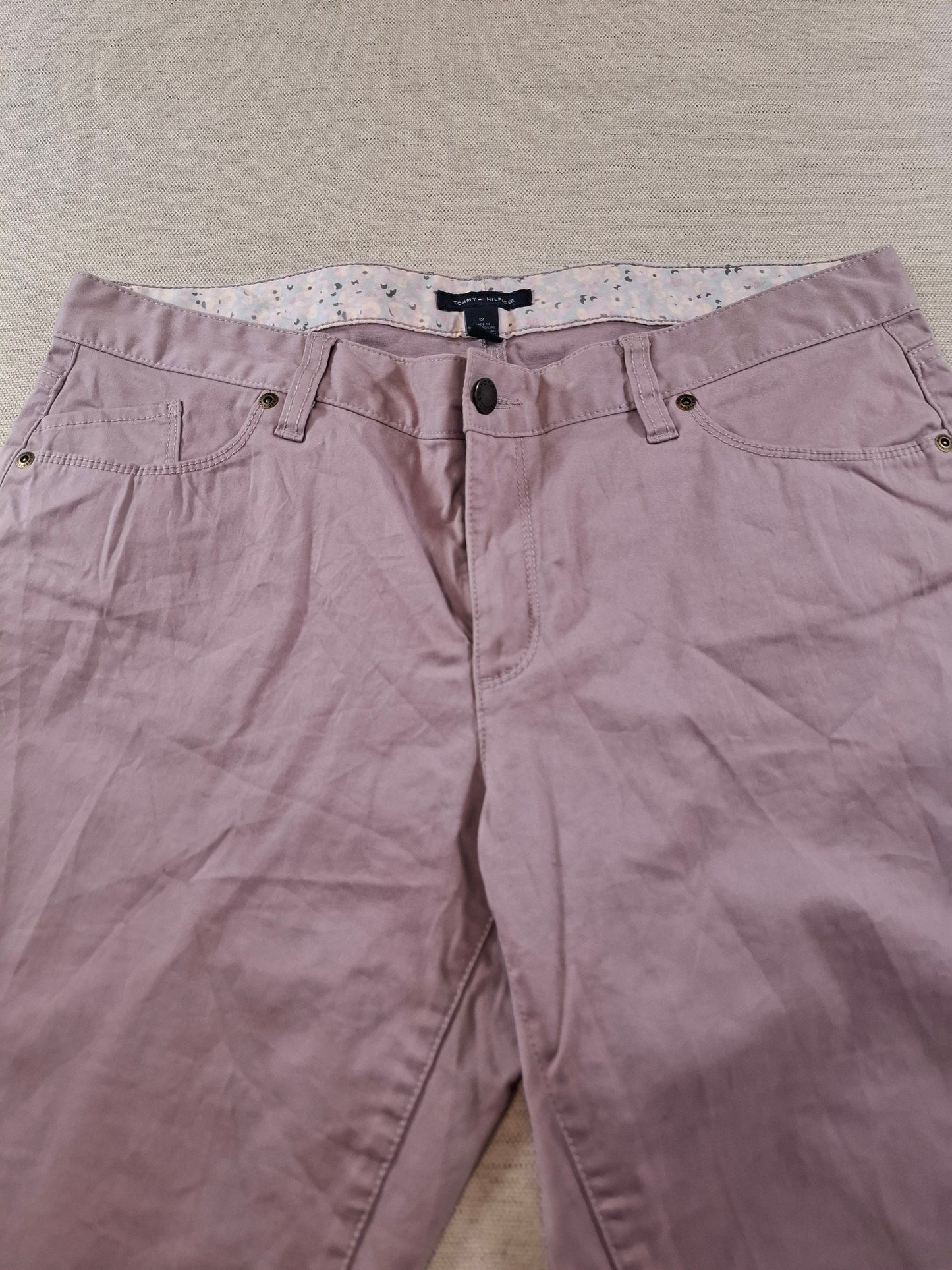 001209 Tommy Hilfiger Chino size 12 Pink