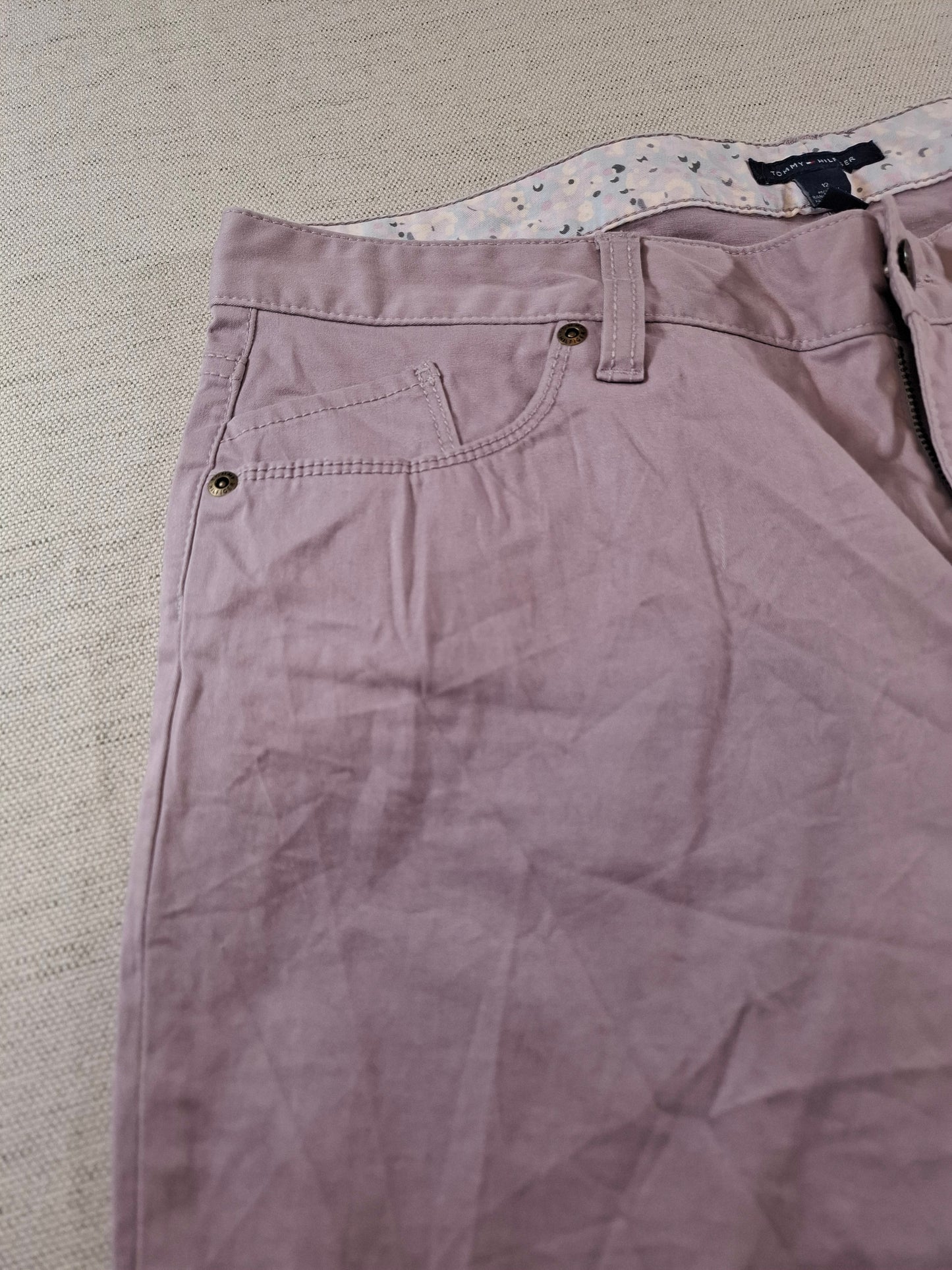 001209 Tommy Hilfiger Chino size 12 Pink