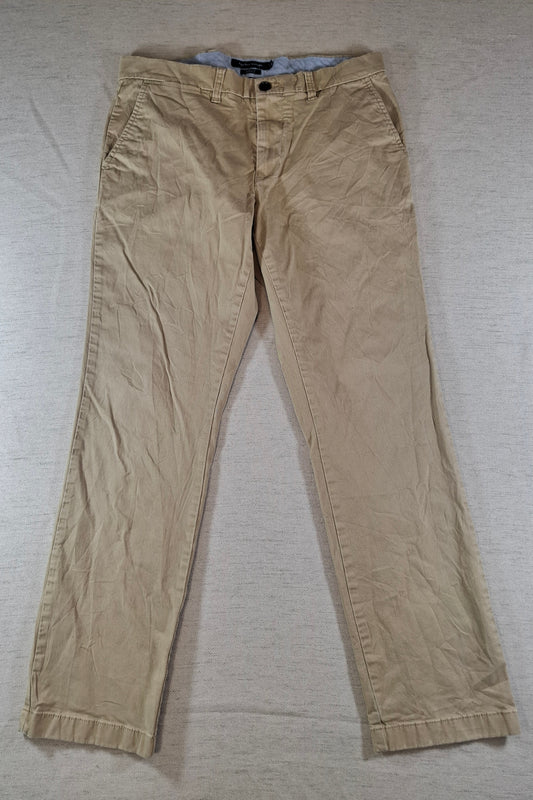 001211 Tommy Hilfiger Chino size 32/30 Khaki