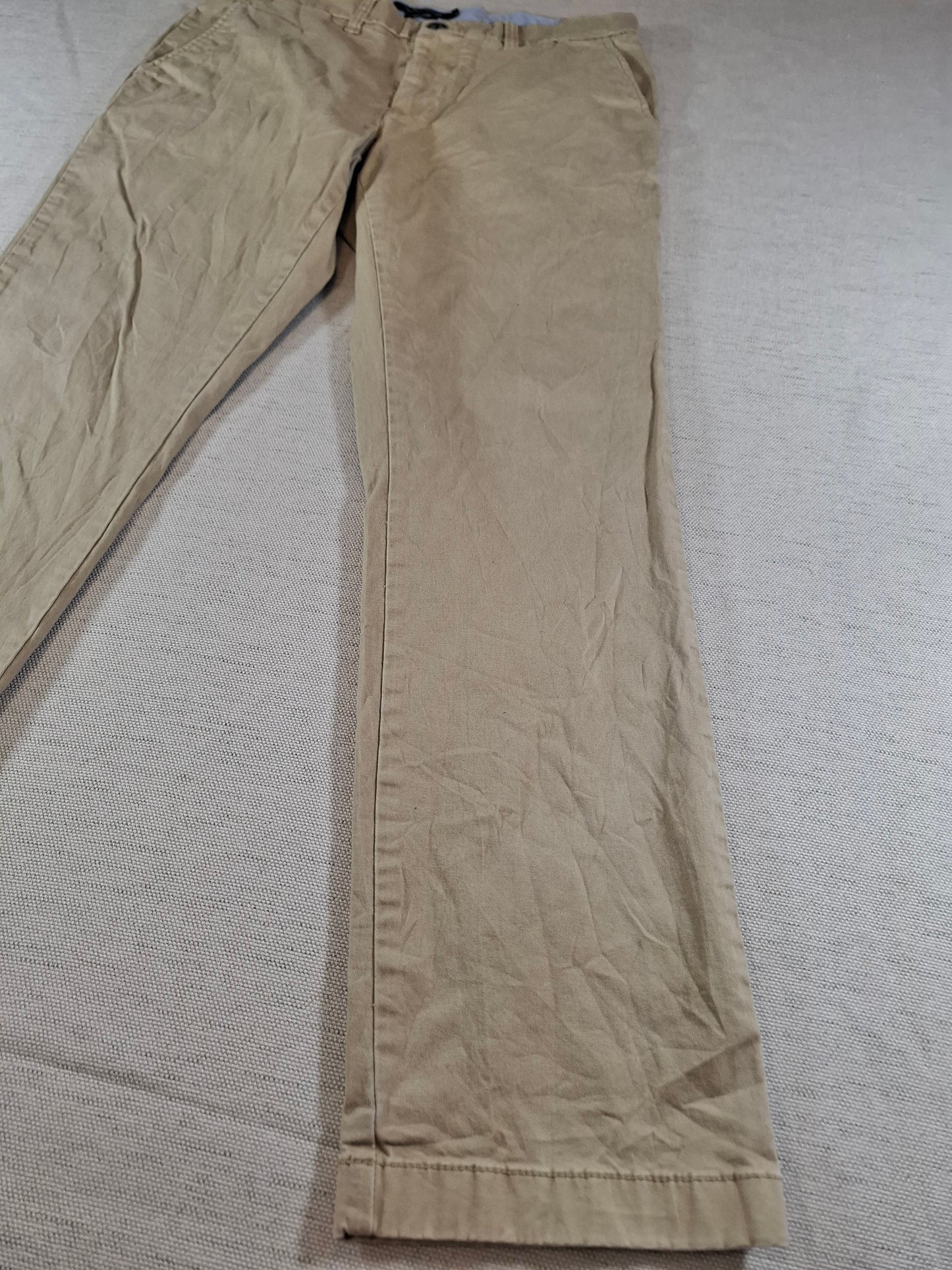 001211 Tommy Hilfiger Chino size 32/30 Khaki