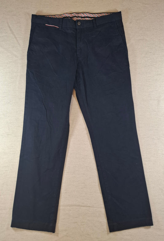 001212 Tommy Hilfiger Chino size 34/32 Navy Blue