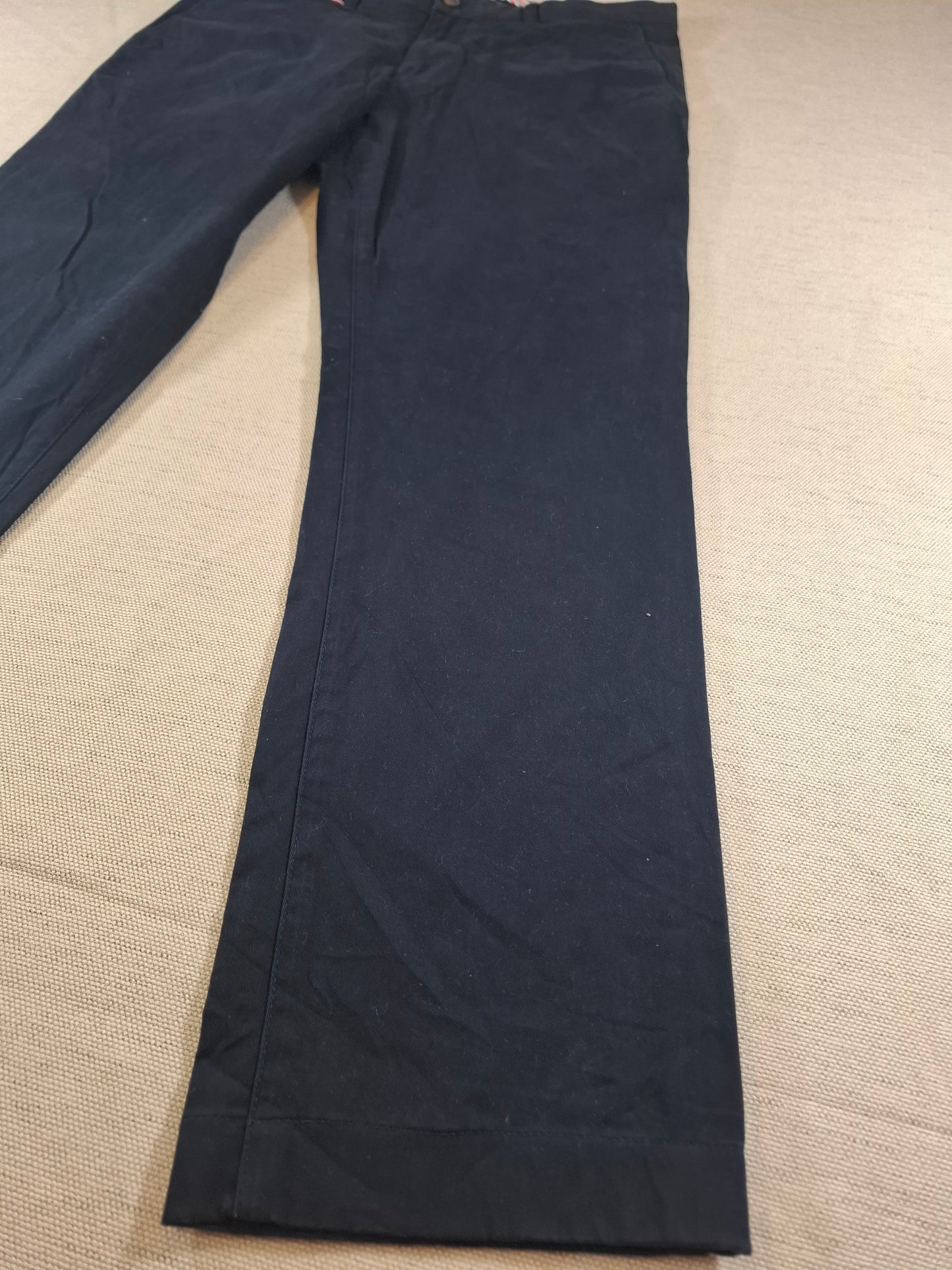 001212 Tommy Hilfiger Chino size 34/32 Navy Blue