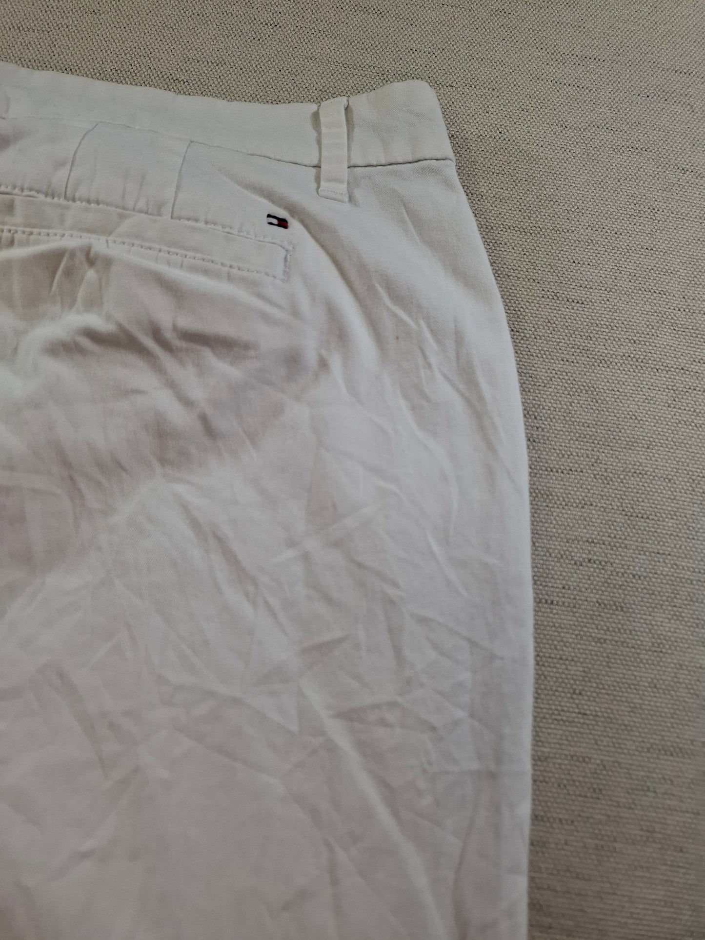 001213 Tommy Hilfiger Chino size 14 White