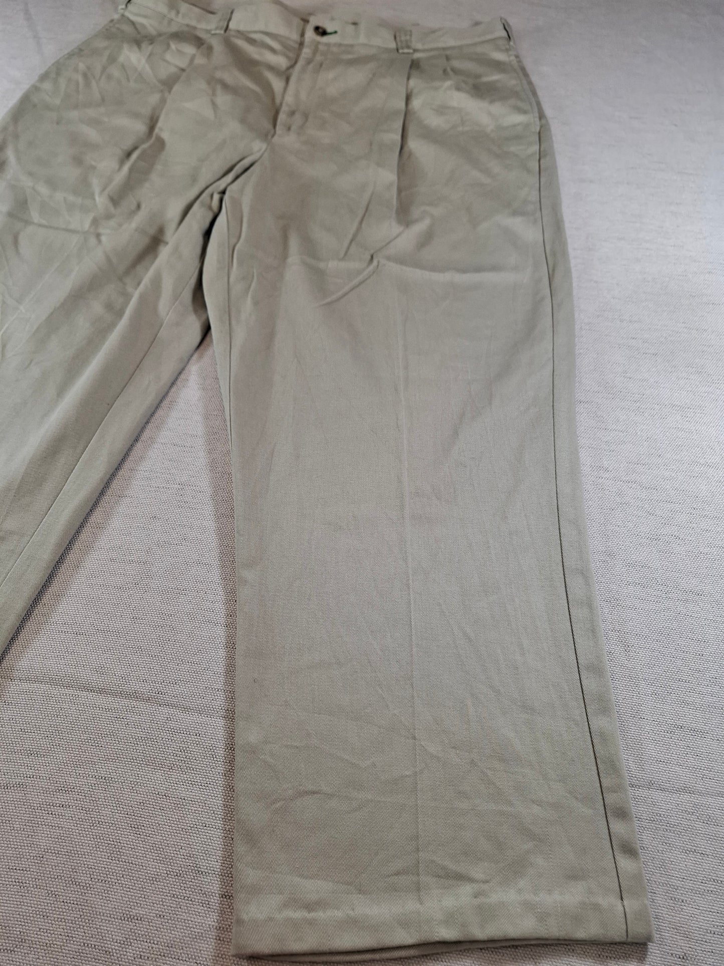 001214 Tommy Hilfiger Chino size 40/30 Khaki