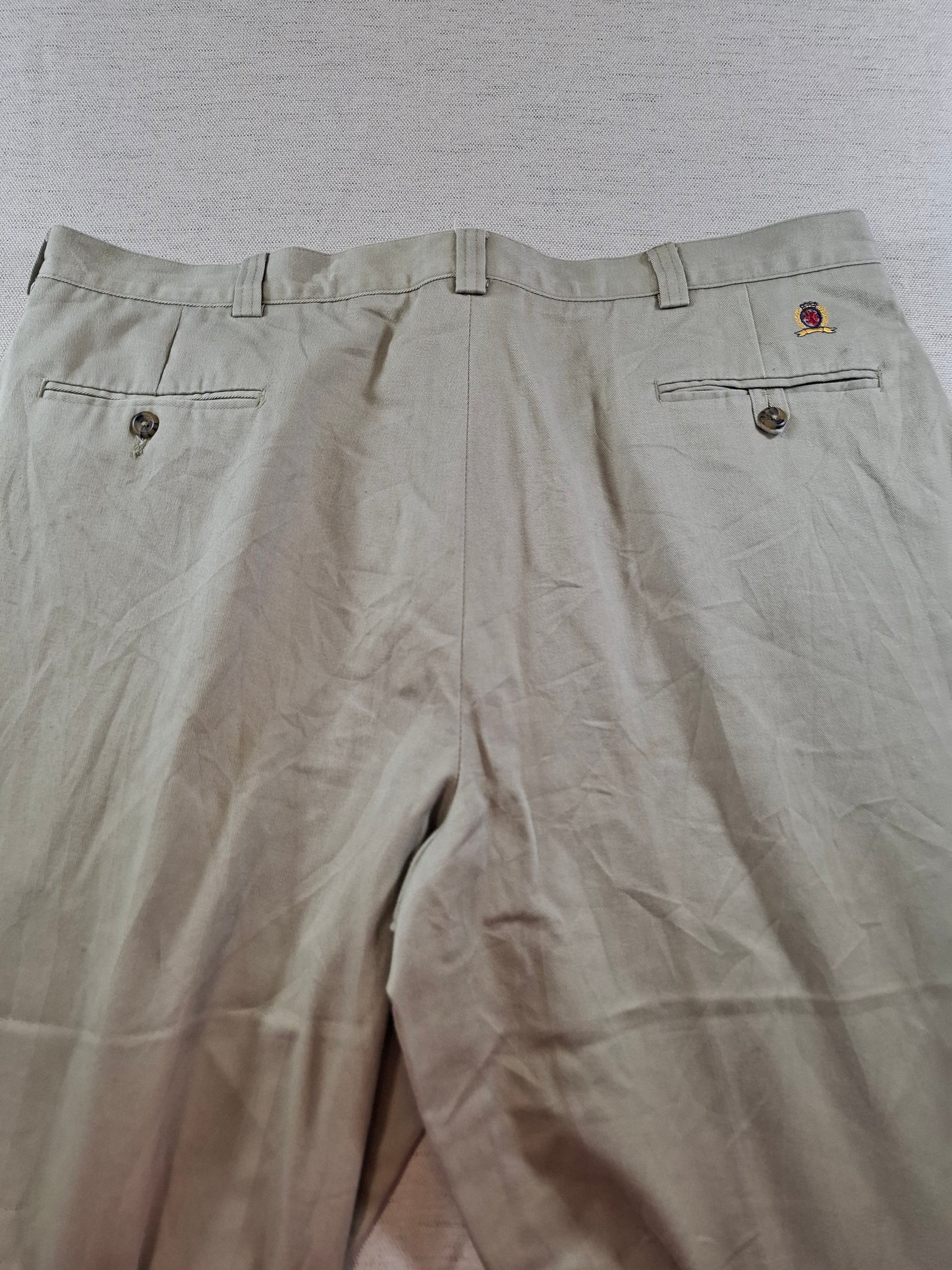 001214 Tommy Hilfiger Chino size 40/30 Khaki