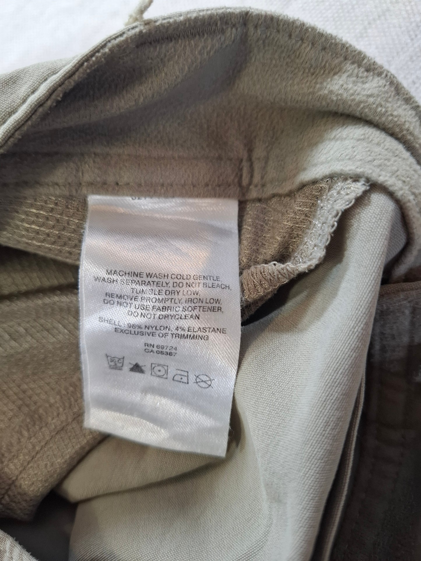 001217 Columbia Chino size 34/32 Khaki/ Grey