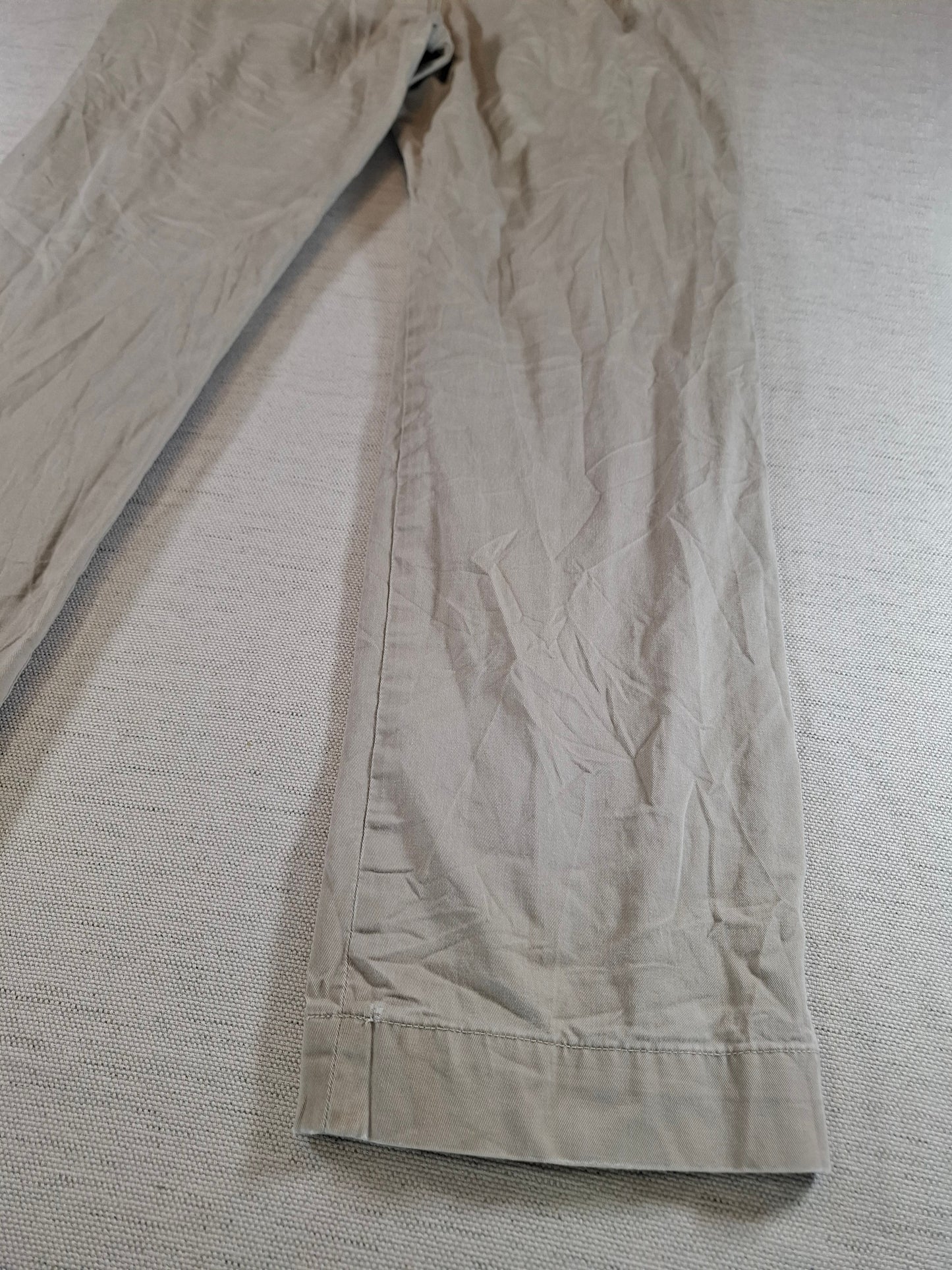 001226 Polo Ralph Lauren Chino size 32/30 Khaki
