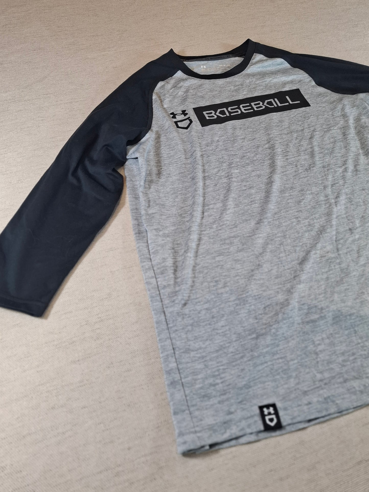 001230 Under Armour 3/4 t-shirt size S Black/ Grehy