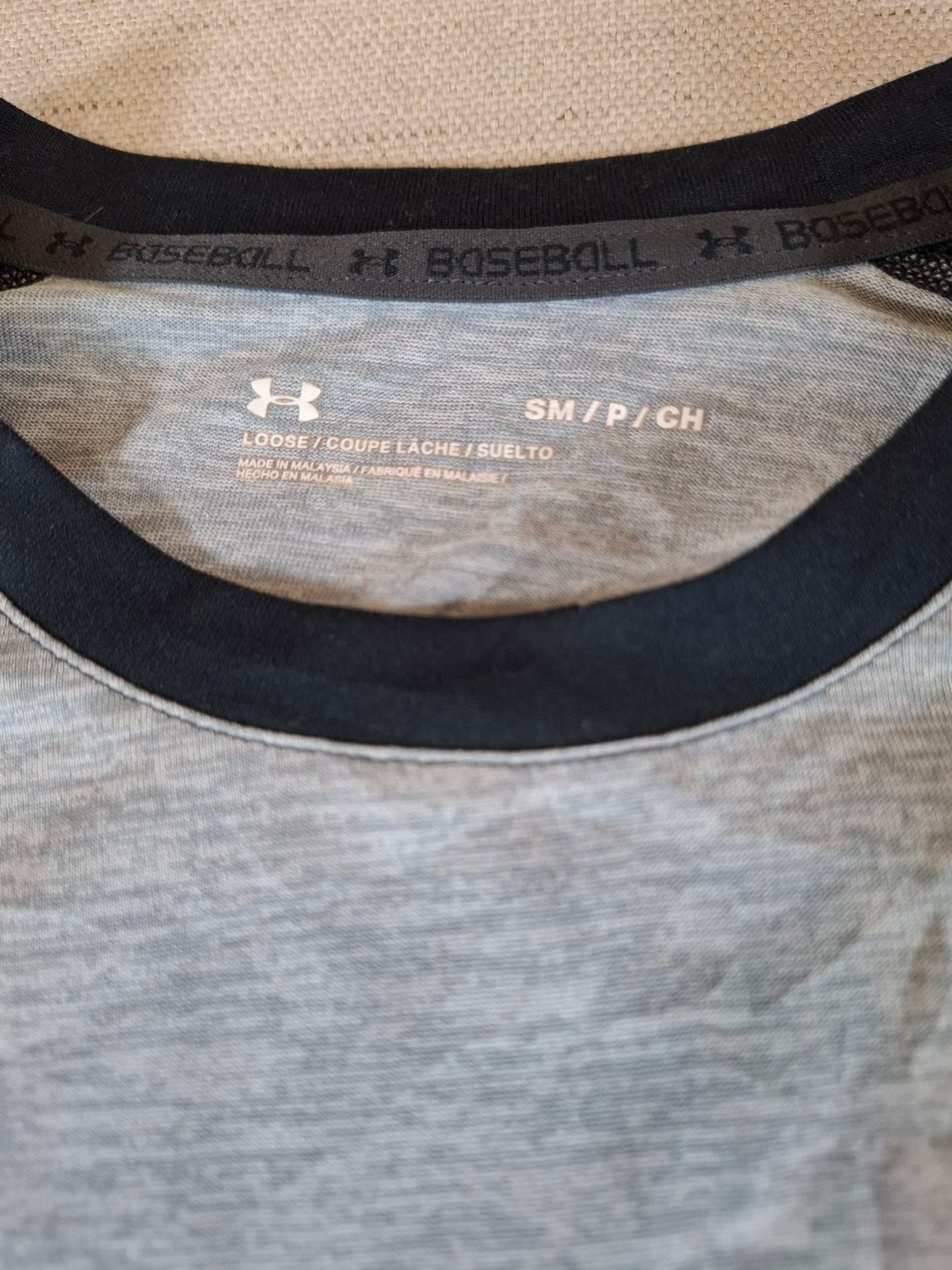 001230 Under Armour 3/4 t-shirt size S Black/ Grehy
