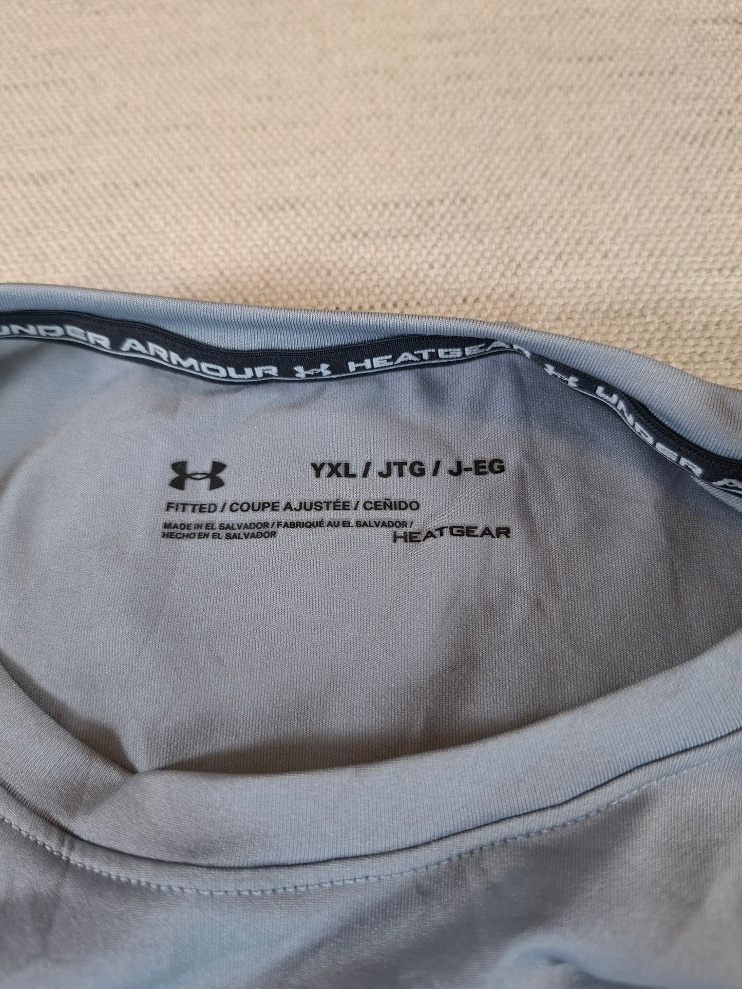 001232 Under Armour longsleeve t-shirt size children XL Grey