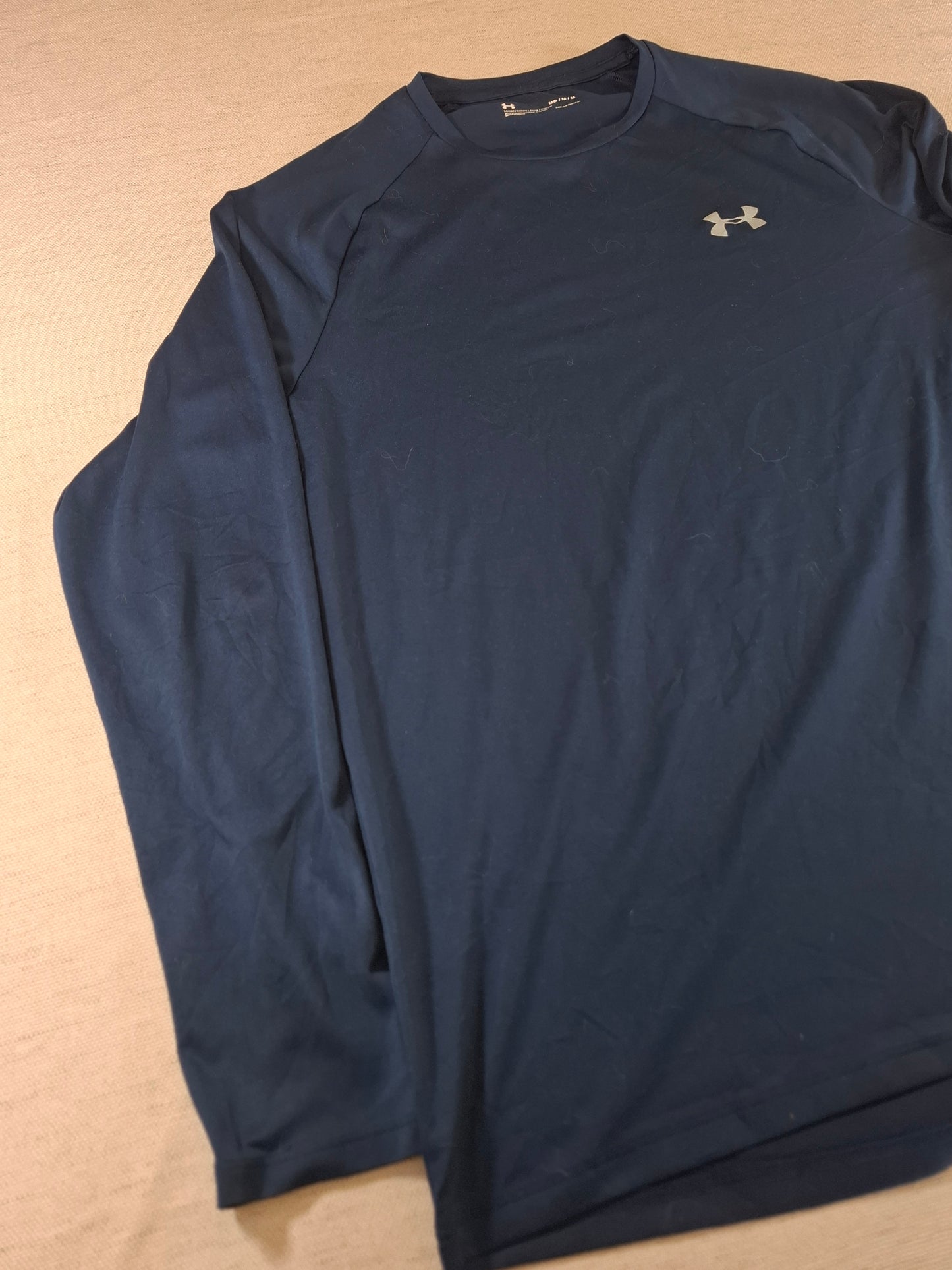 001235 Under Armour longsleeve t-shirt size M Blue